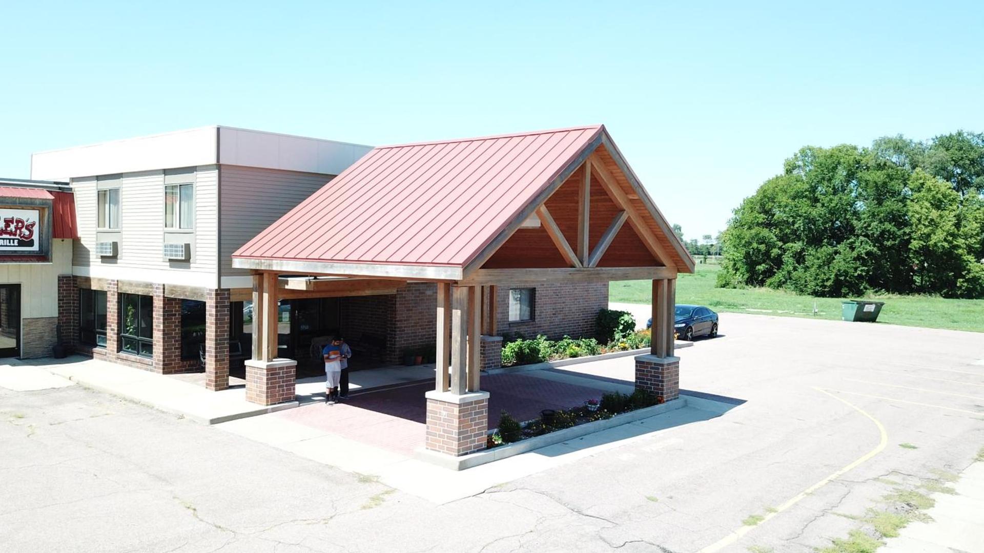 Prairie Inn — hotel in Vermillion