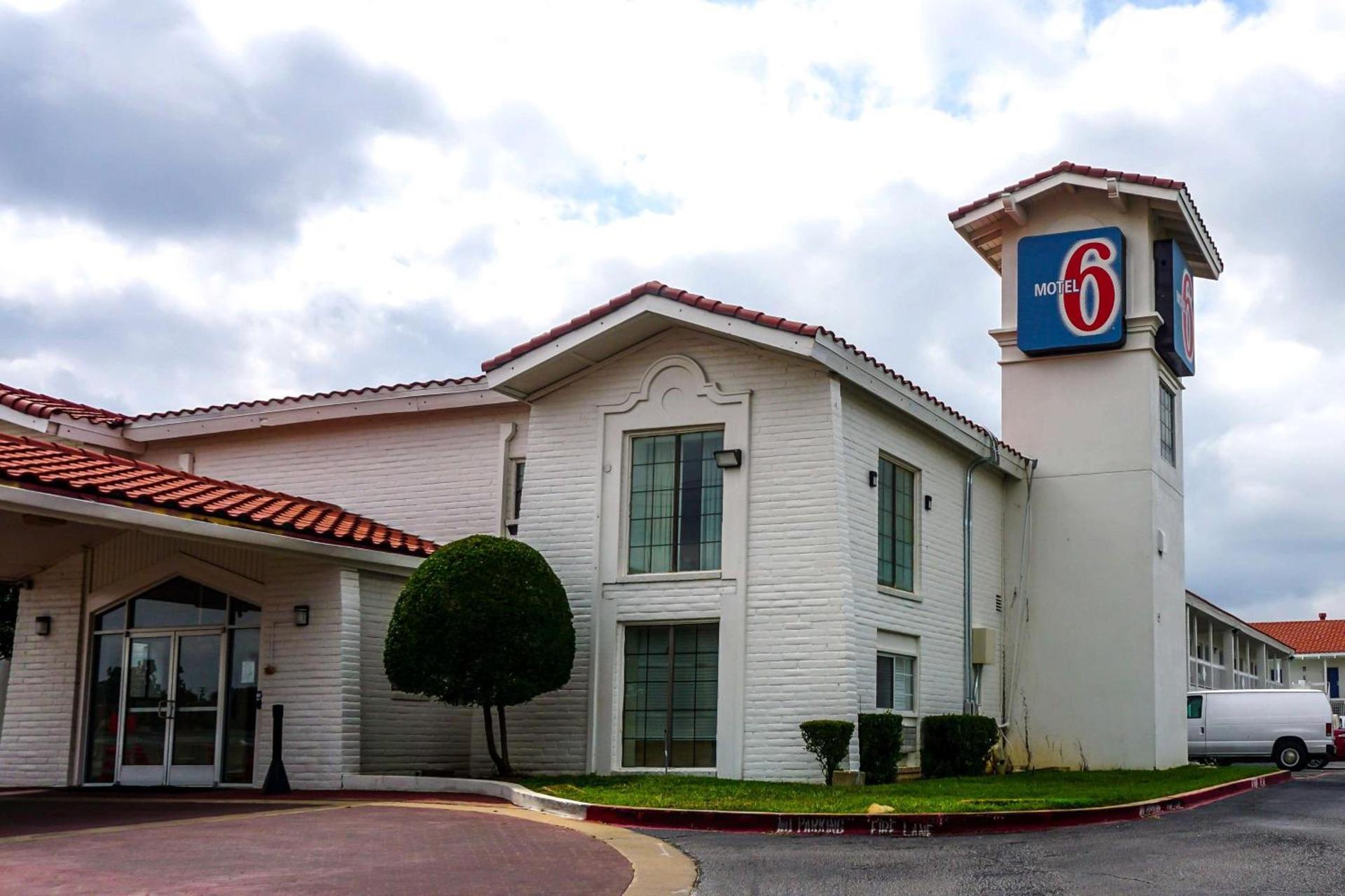 Motel 6-Euless, TX - DFW West — hotel in Euless