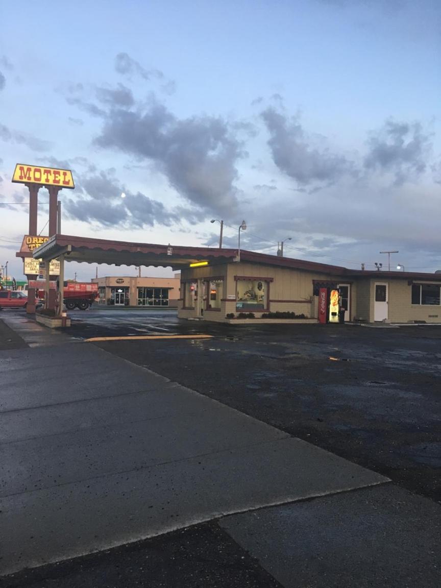 Oregon Trail Motel By Townhouse Ontario OR — hotel in Ontario
