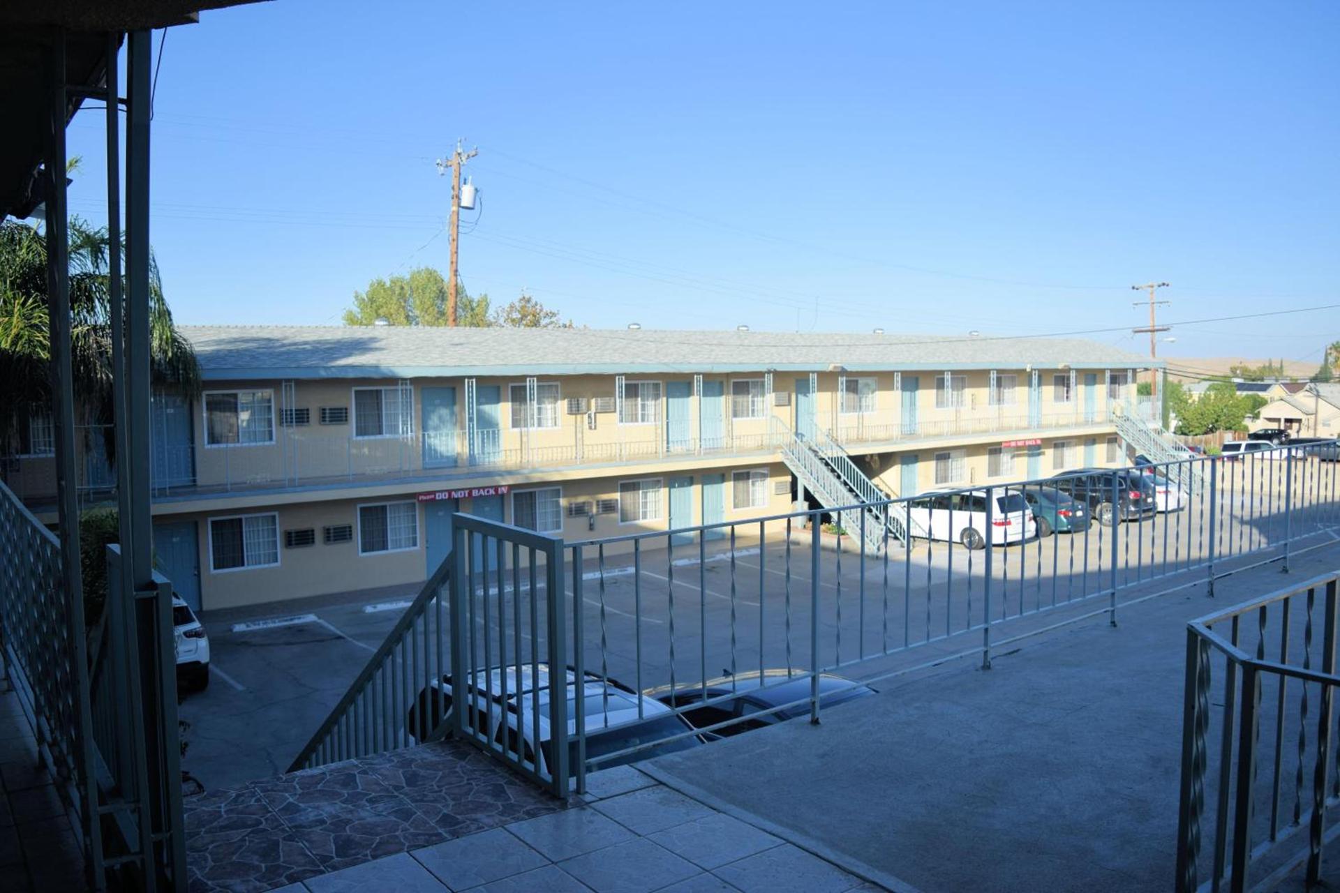 Western Inn & Suites — hotel in Taft