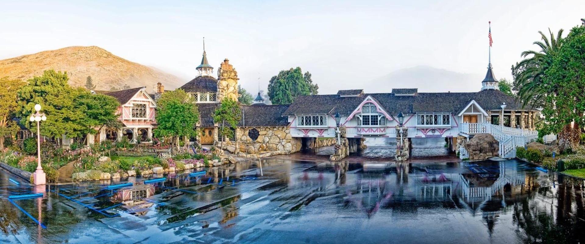 Madonna Inn — hotel in San Luis Obispo