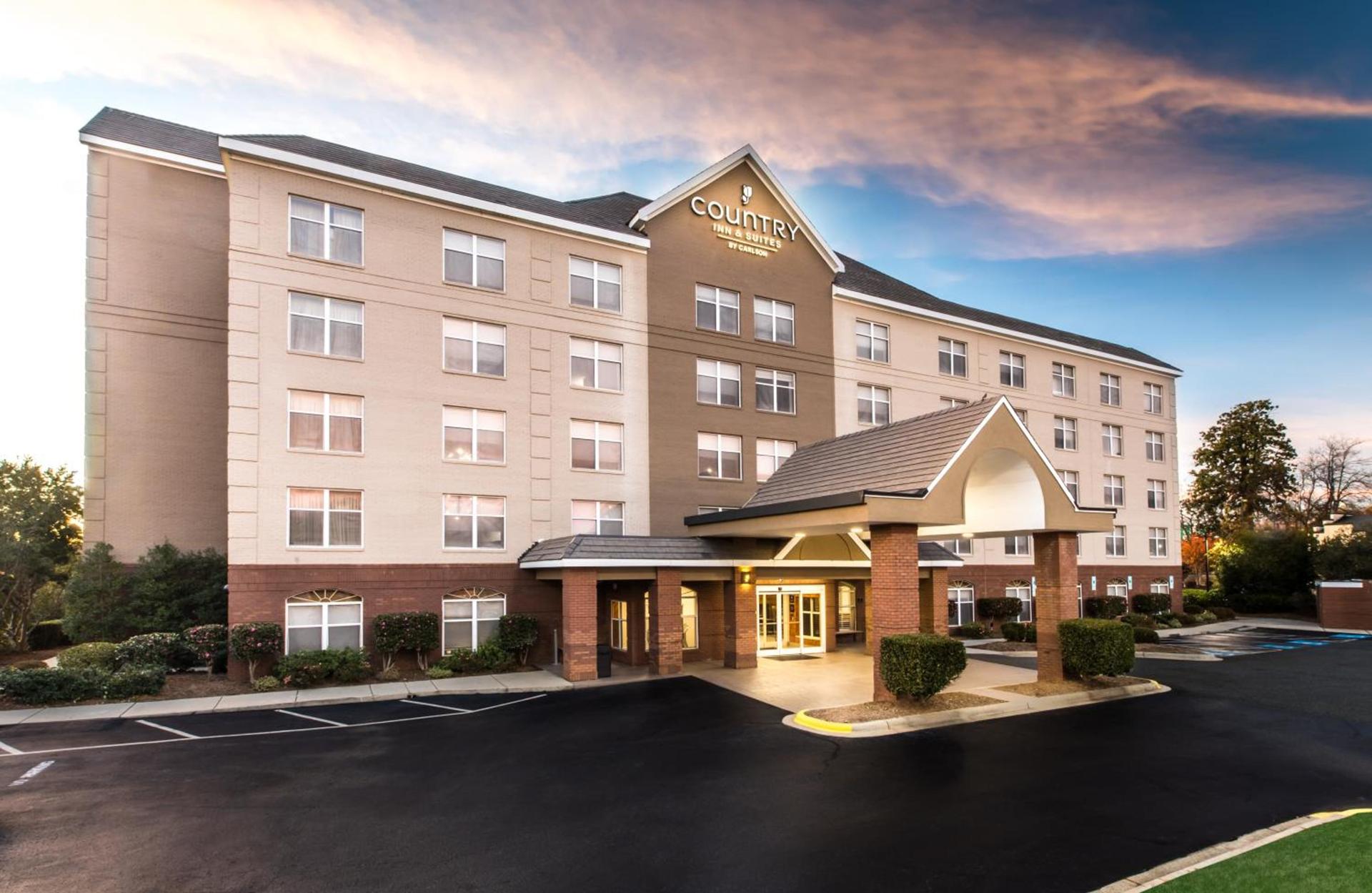 Country Inn & Suites by Radisson, Lake Norman Huntersville, NC — hotel in Huntersville