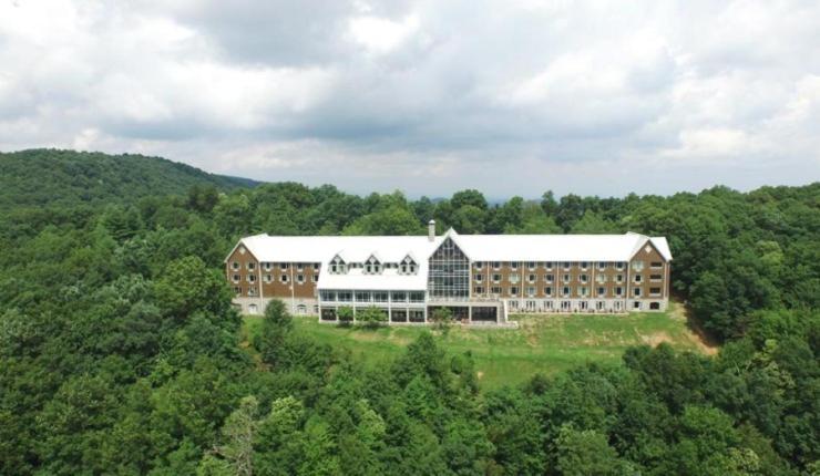 Amicalola Falls State Park and Lodge — hotel in Dawsonville