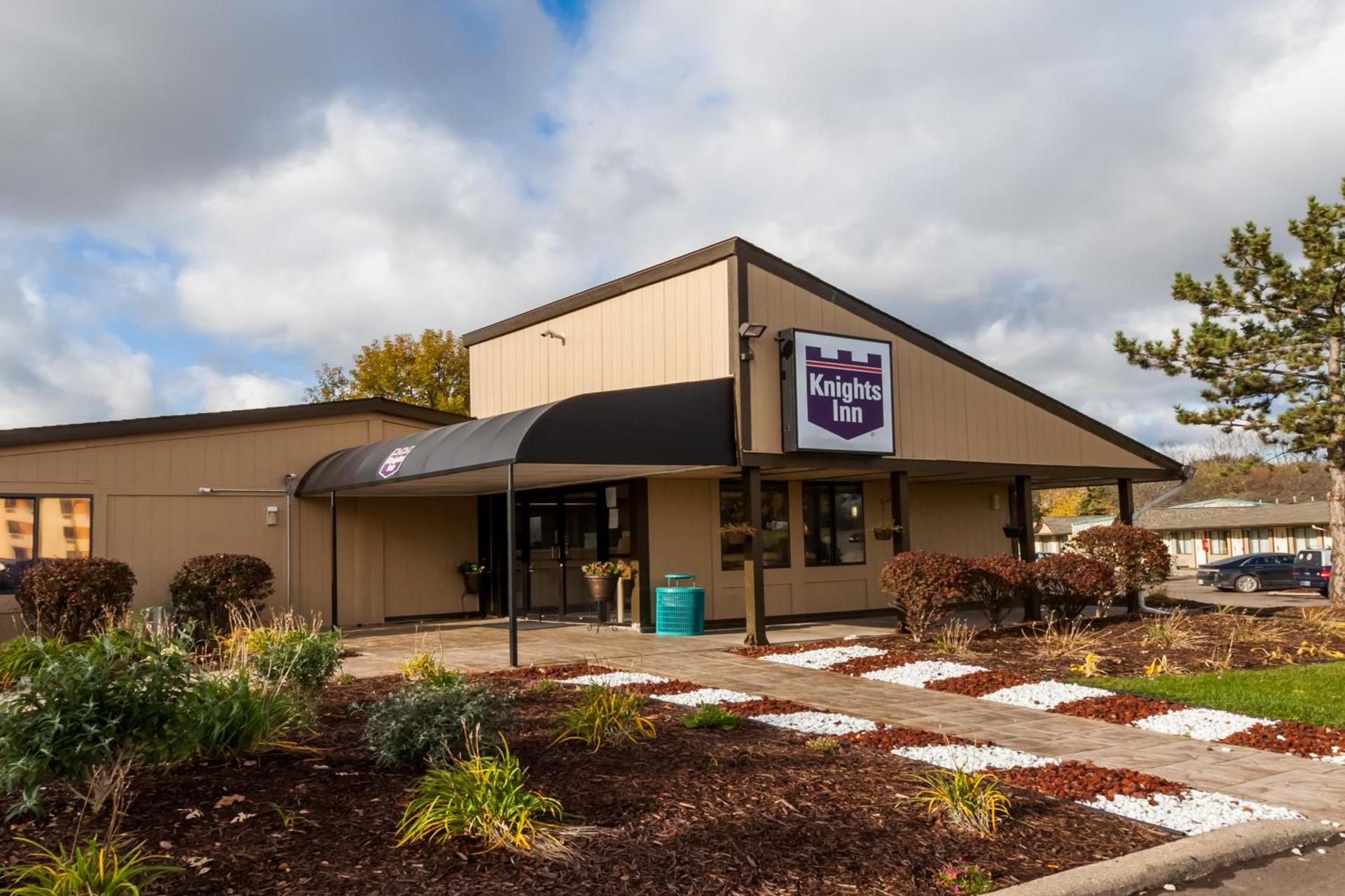 Knights Inn Flint — hotel in Flint