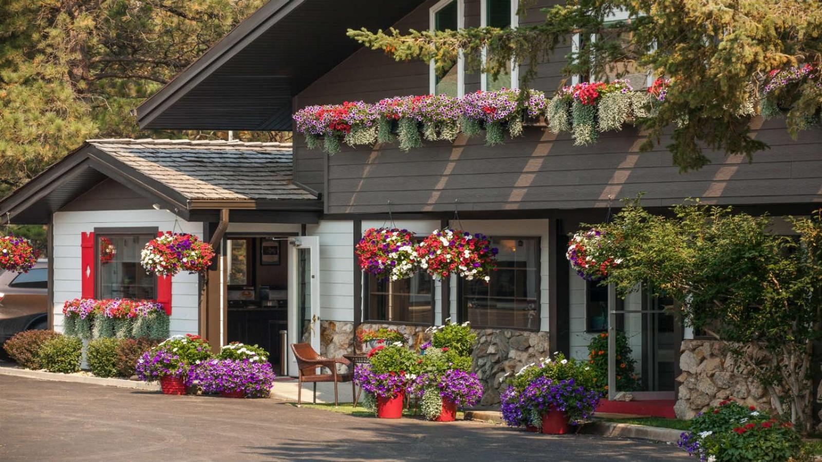 Bavarian Inn, Black Hills — hotel in Custer