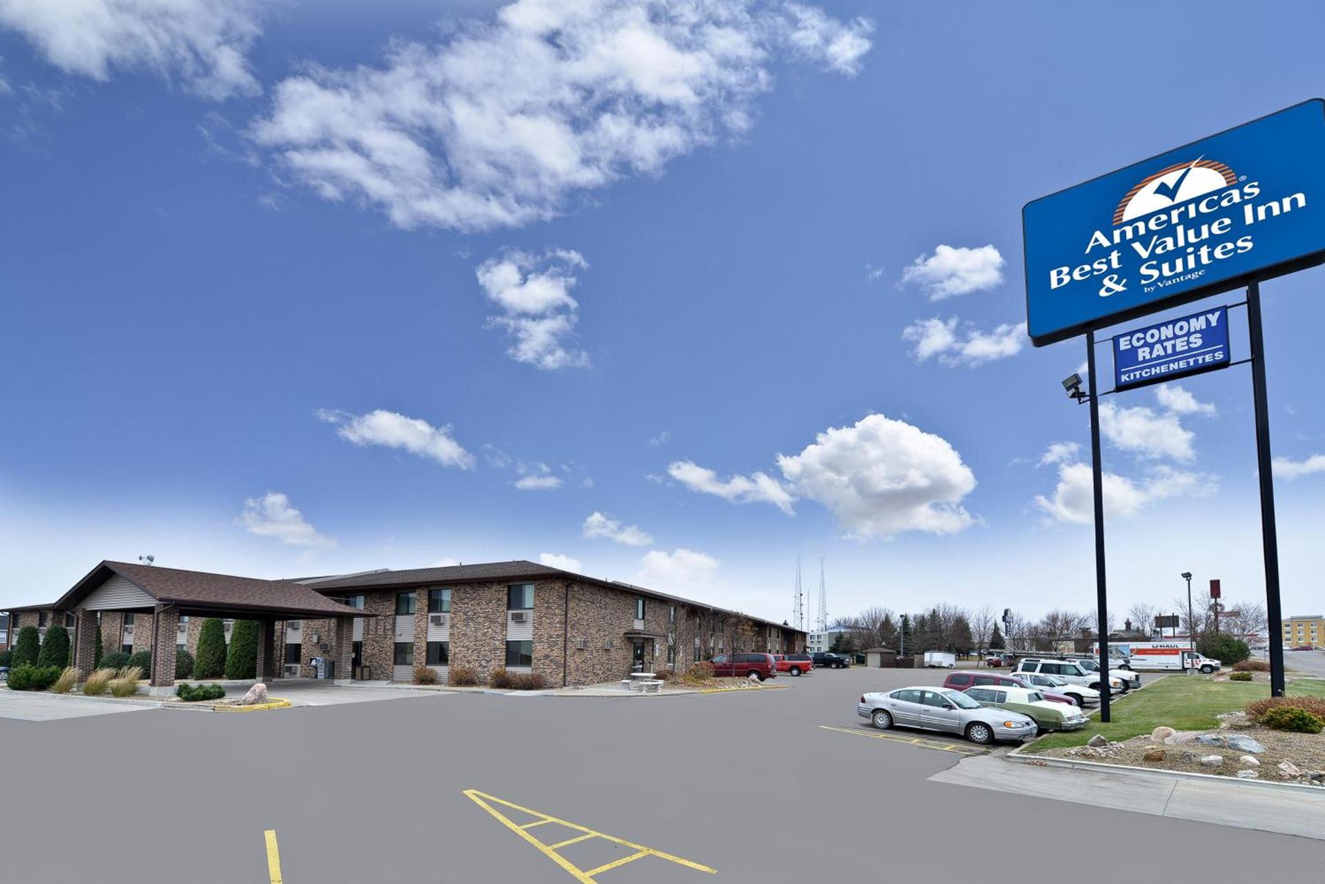 Americas Best Value Inn and Suites Bismarck — hotel in Bismarck