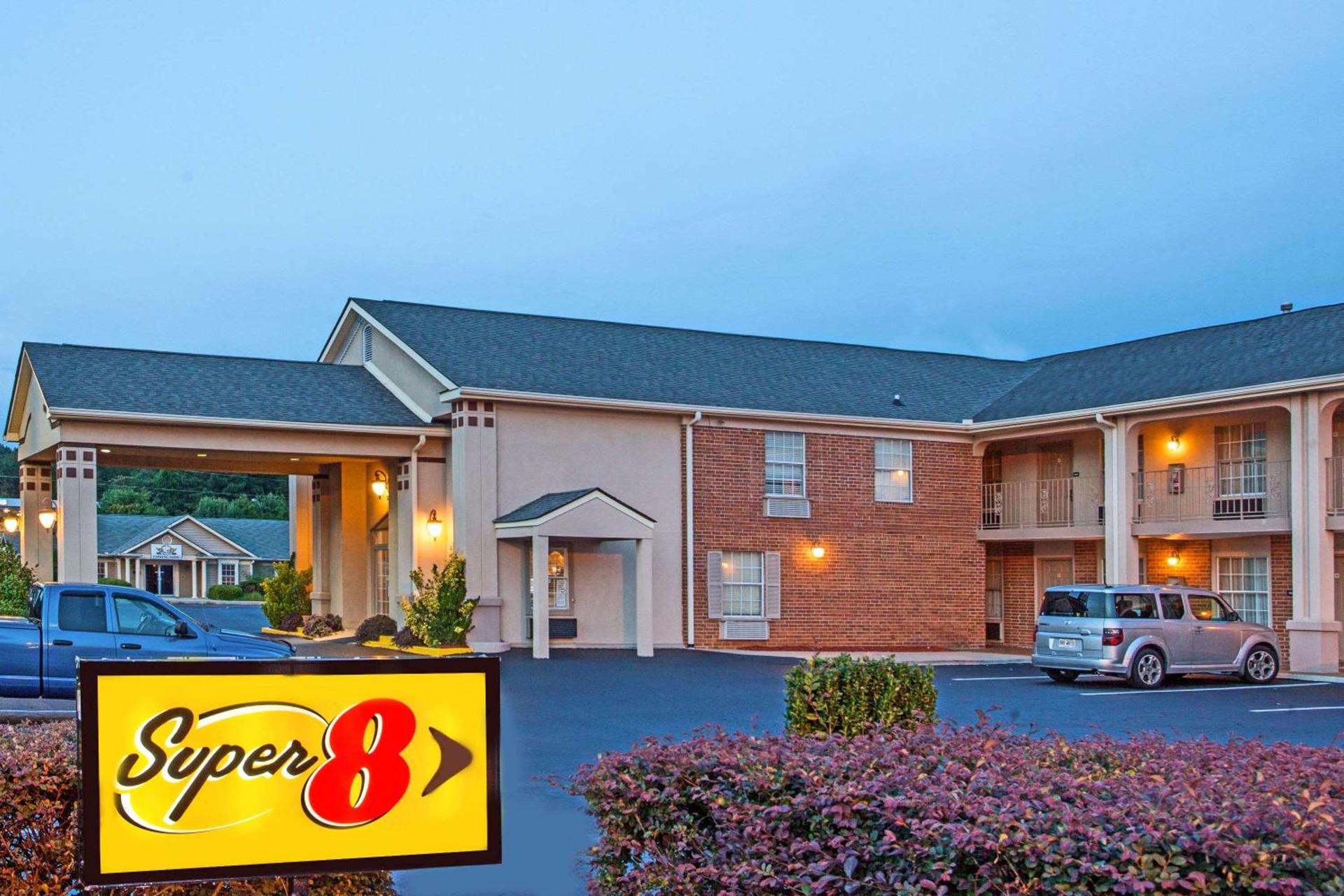 Super 8 by Wyndham Covington — hotel in Covington