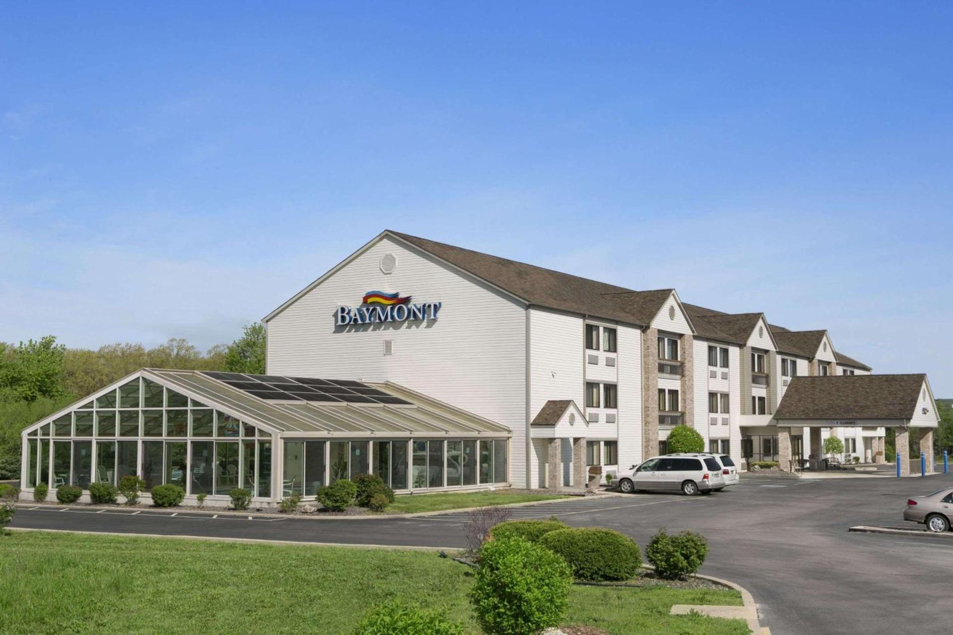 Baymont by Wyndham Sullivan — hotel in Sullivan