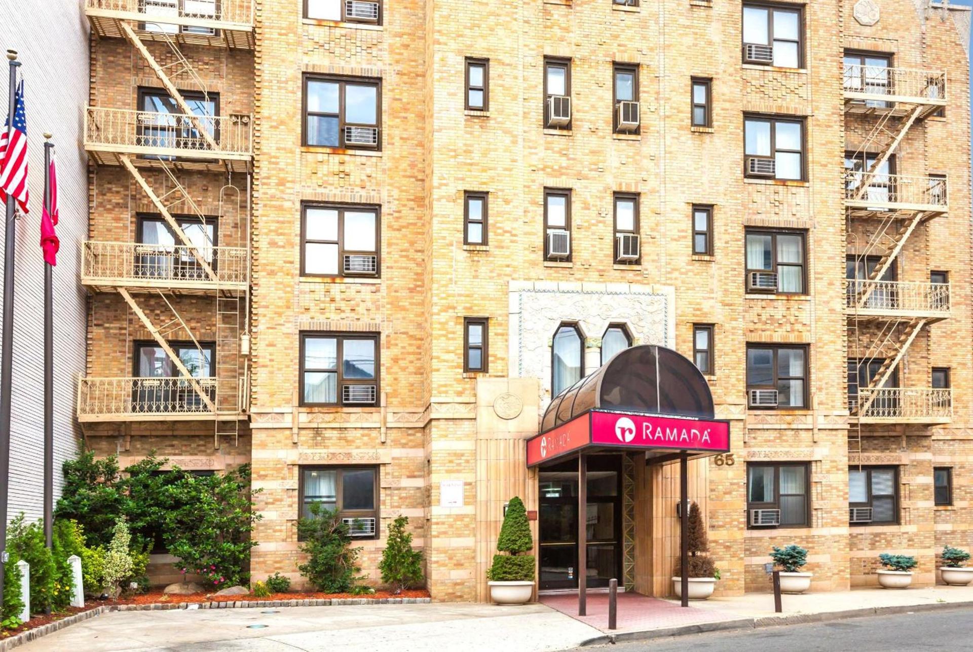Ramada by Wyndham Jersey City — hotel in Jersey City