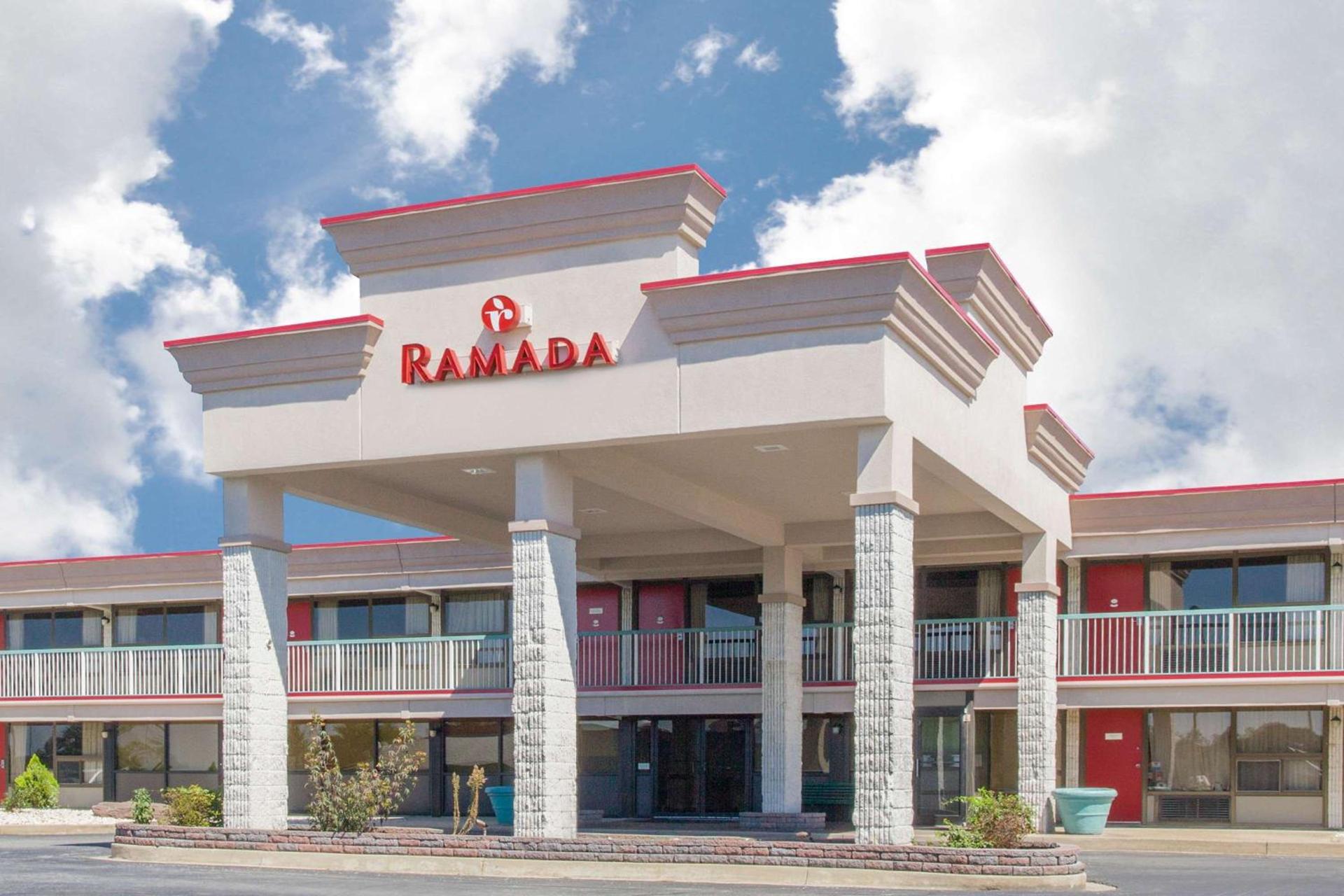 Ramada by Wyndham Edgewood Hotel & Conference Center — hotel in Edgewood