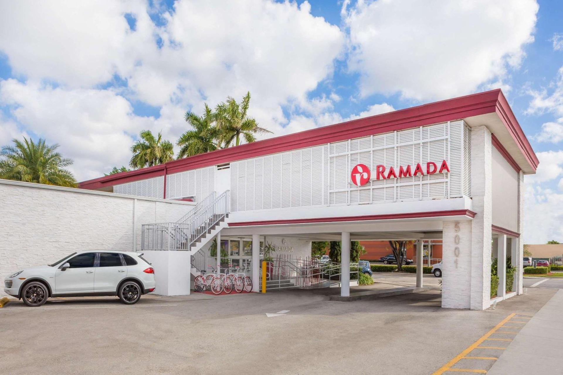 Ramada by Wyndham Miami Springs/Miami International Airport — hotel in Miami