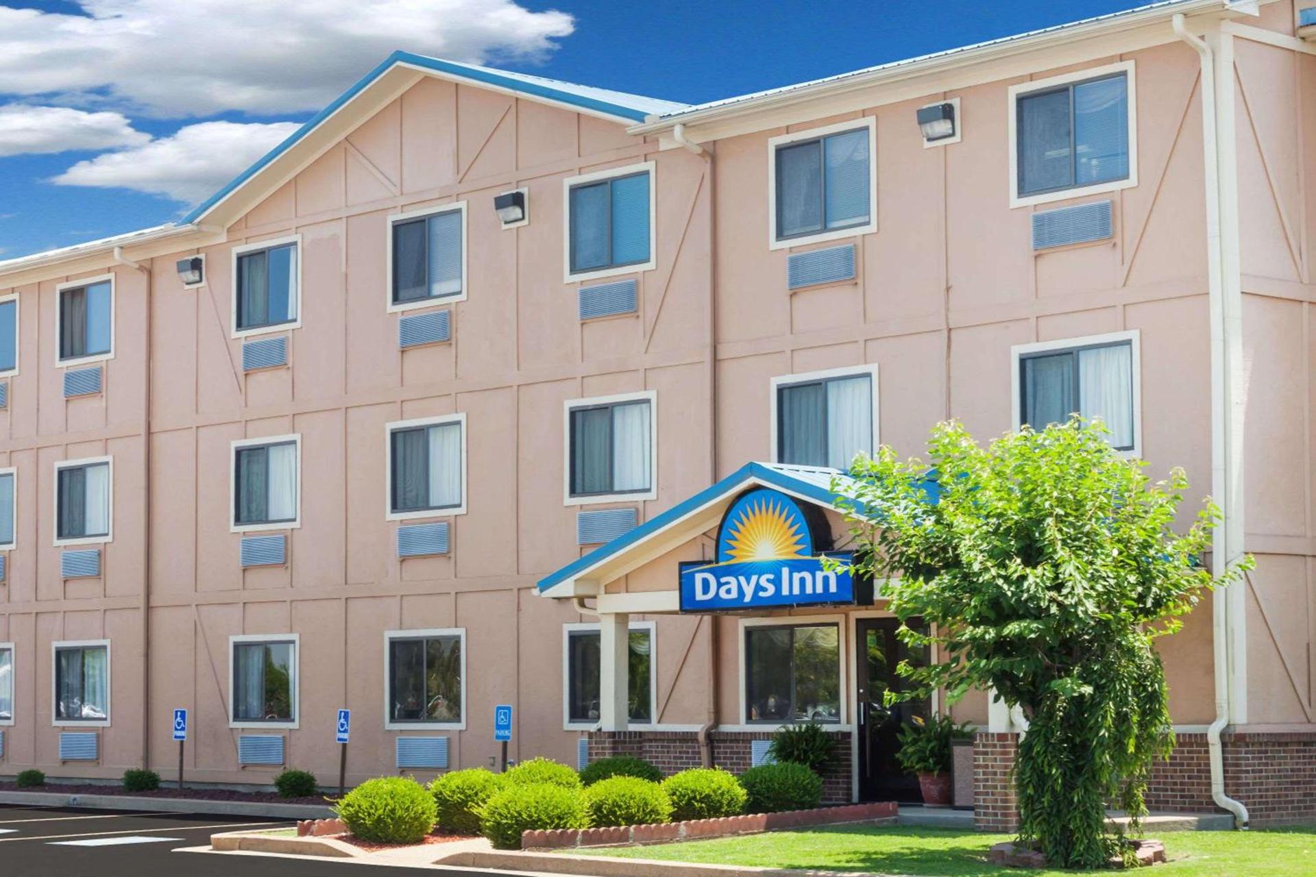 Days Inn by Wyndham Dyersburg — hotel in Dyersburg