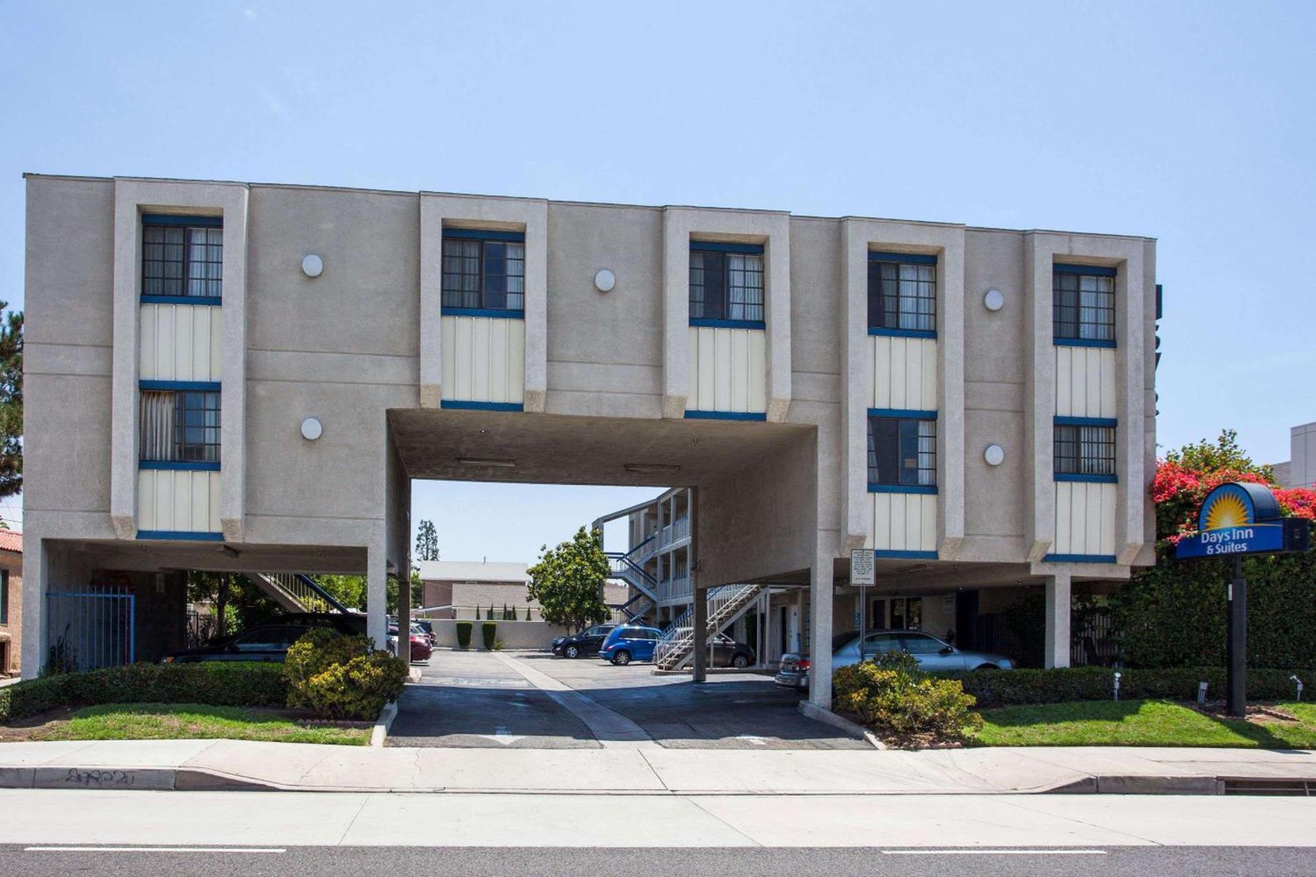 Days Inn by Wyndham Orange Anaheim — hotel in Orange