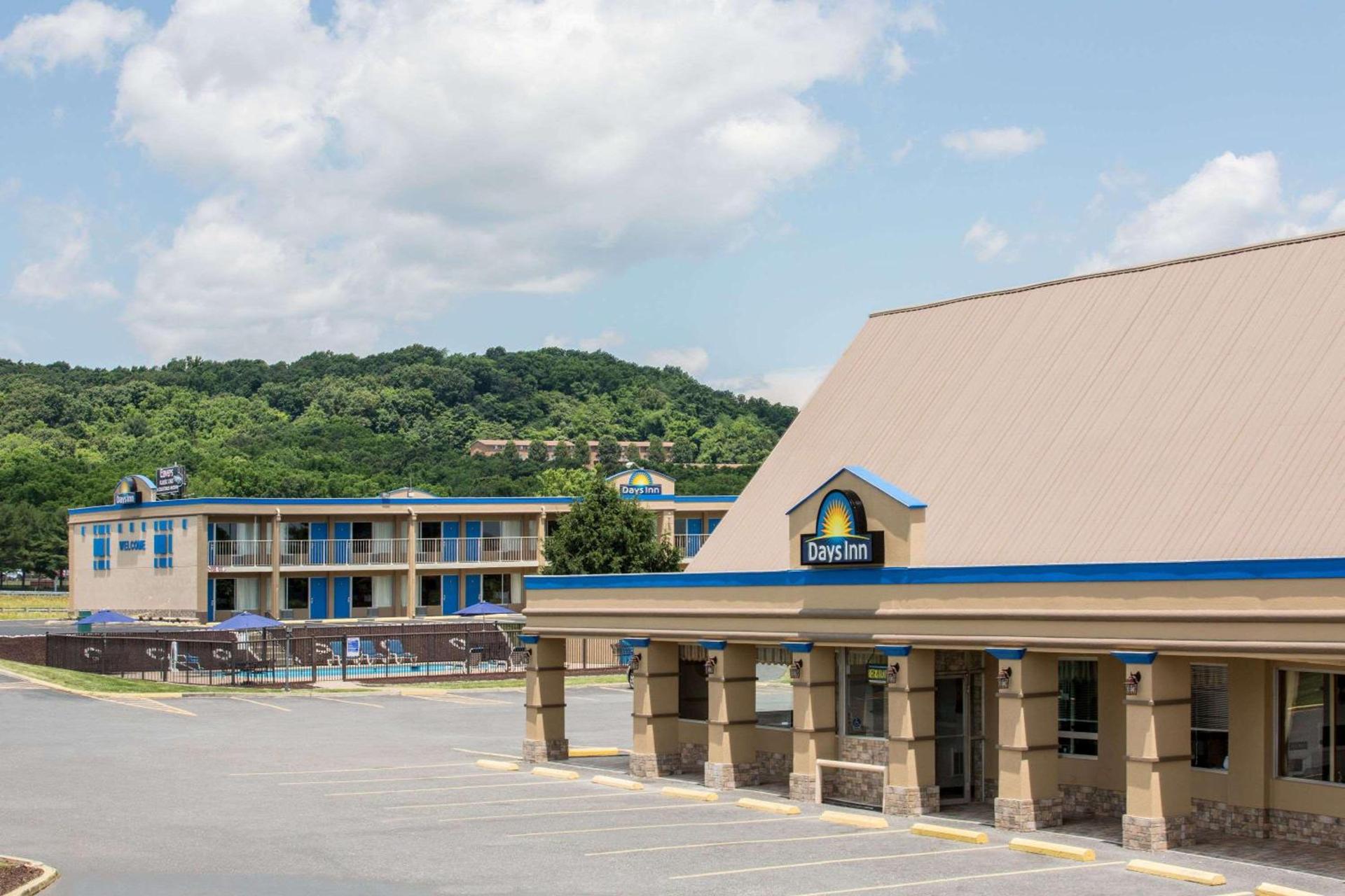 Days Inn by Wyndham Staunton — hotel in Staunton