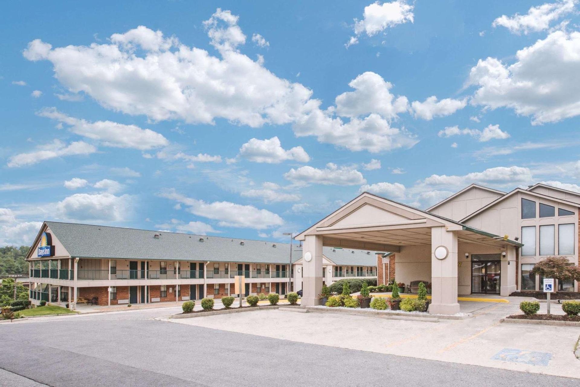 Days Inn by Wyndham Wytheville — hotel in Wytheville