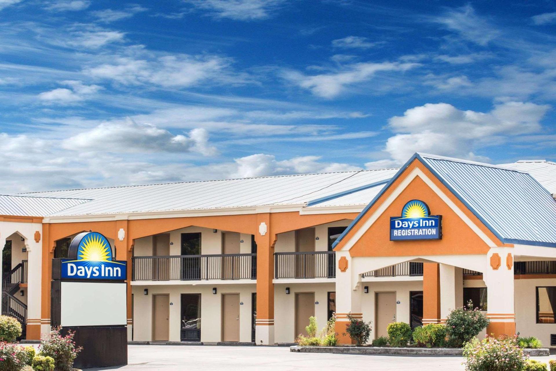 Days Inn by Wyndham Athens — hotel in Athens