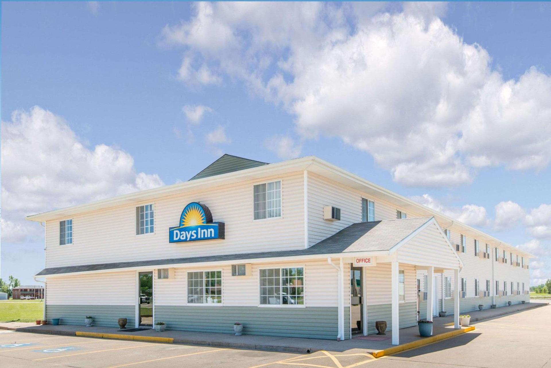 Days Inn by Wyndham Great Bend — hotel in Great Bend