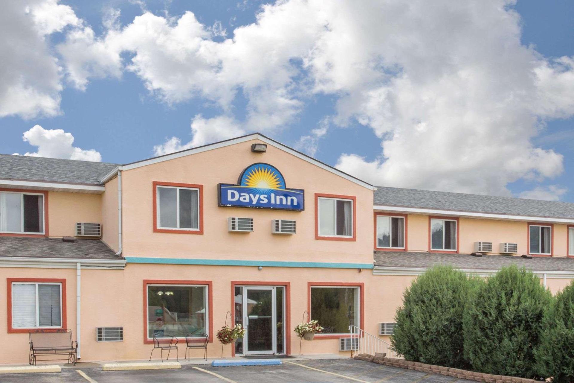 Days Inn by Wyndham Custer — hotel in Custer