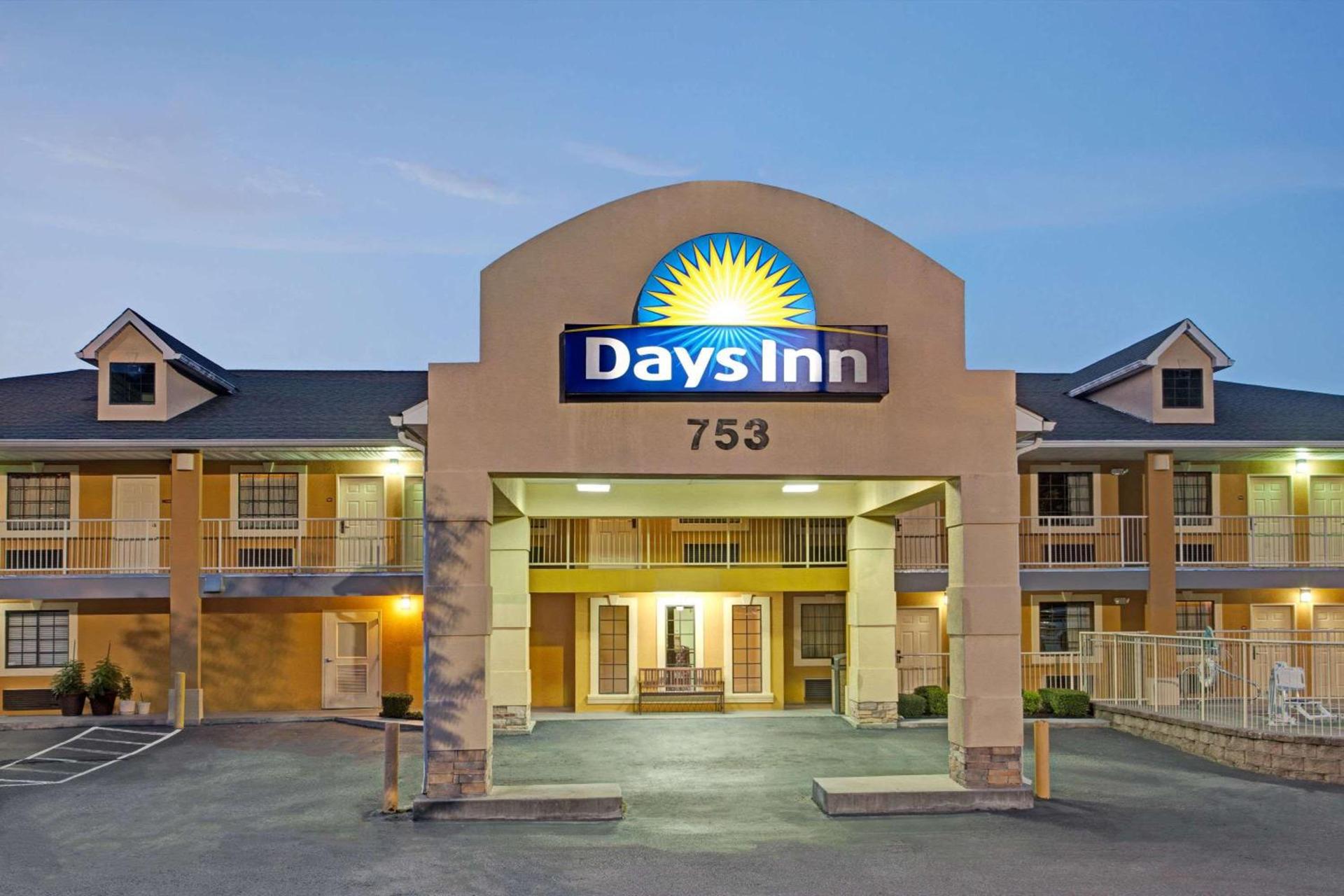 Days Inn by Wyndham Marietta White Water — hotel in Marietta