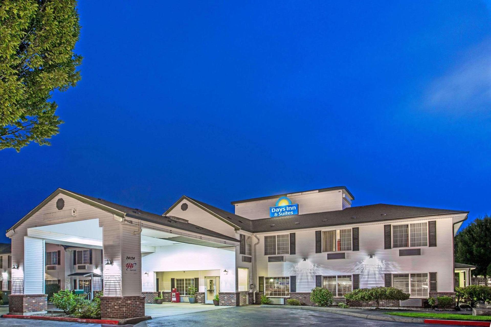 Days Inn & Suites by Wyndham Gresham — hotel in Gresham