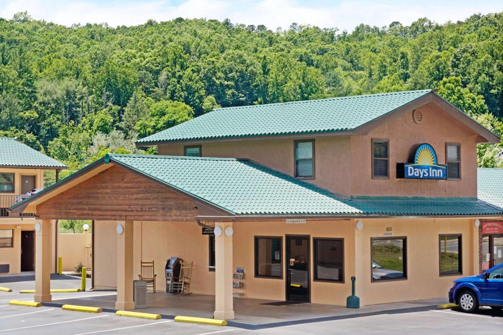 Days Inn by Wyndham Cherokee Near Casino — hotel in Cherokee