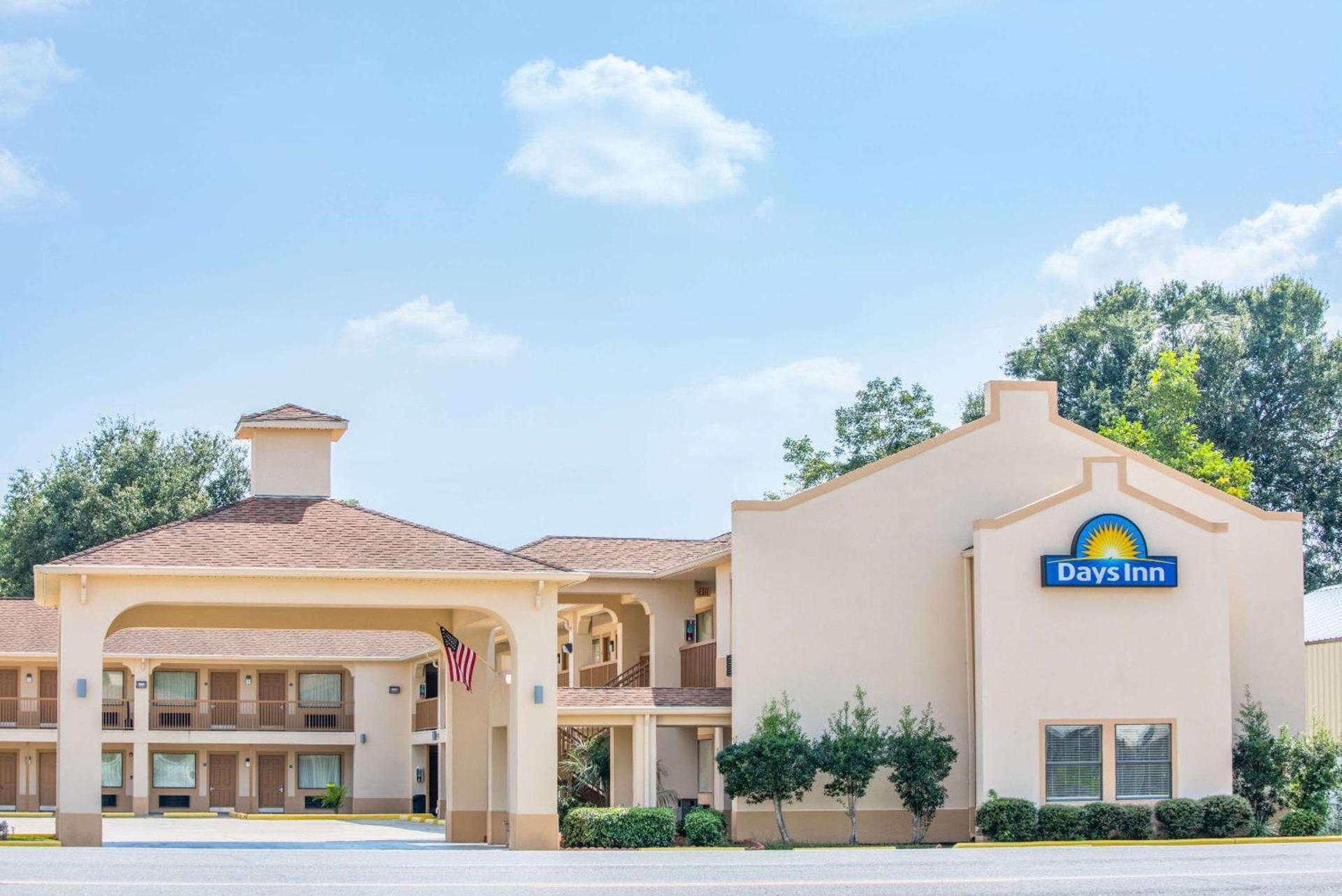 Days Inn by Wyndham Abbeville — hotel in Abbeville