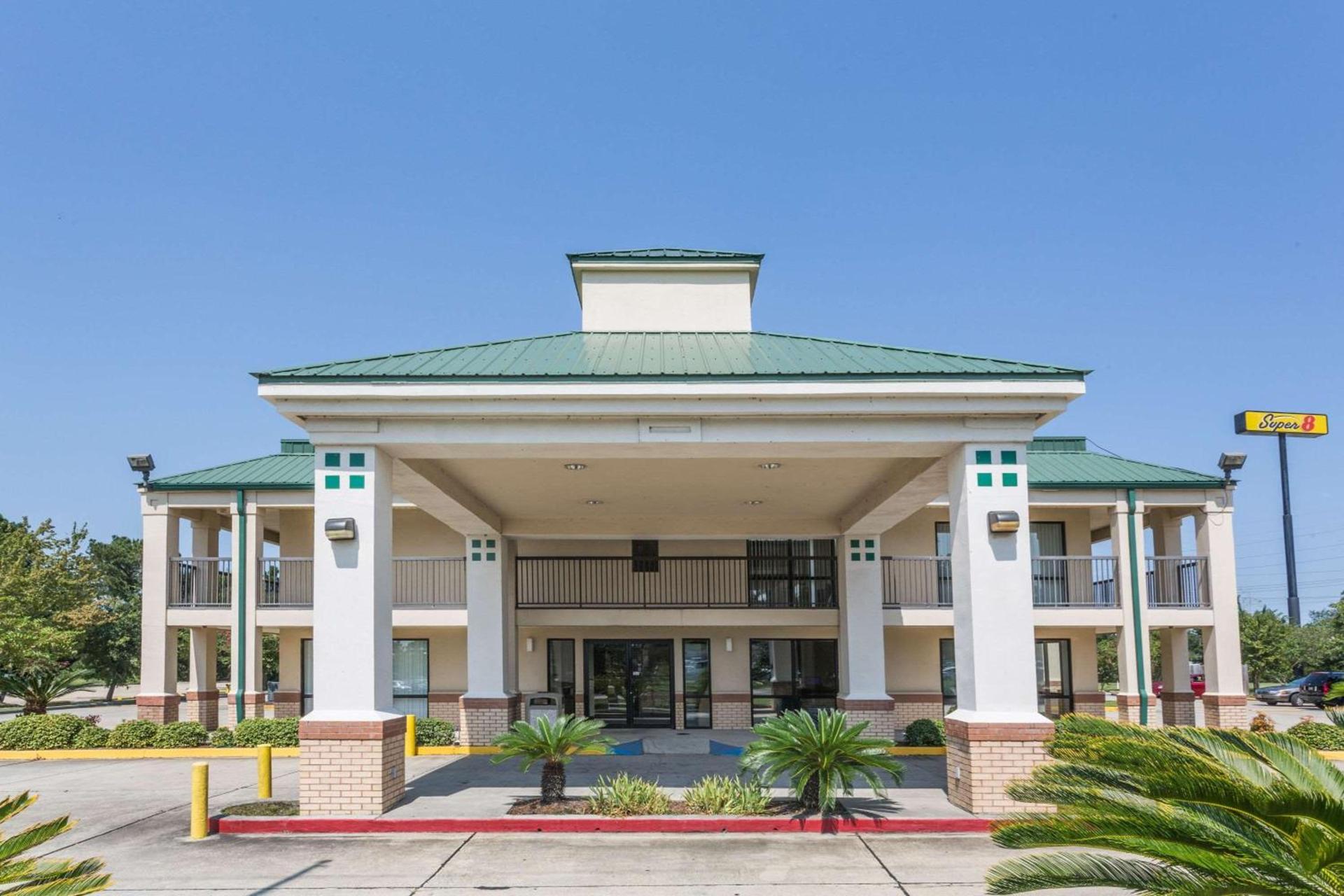 Super 8 by Wyndham Slidell — hotel in Slidell