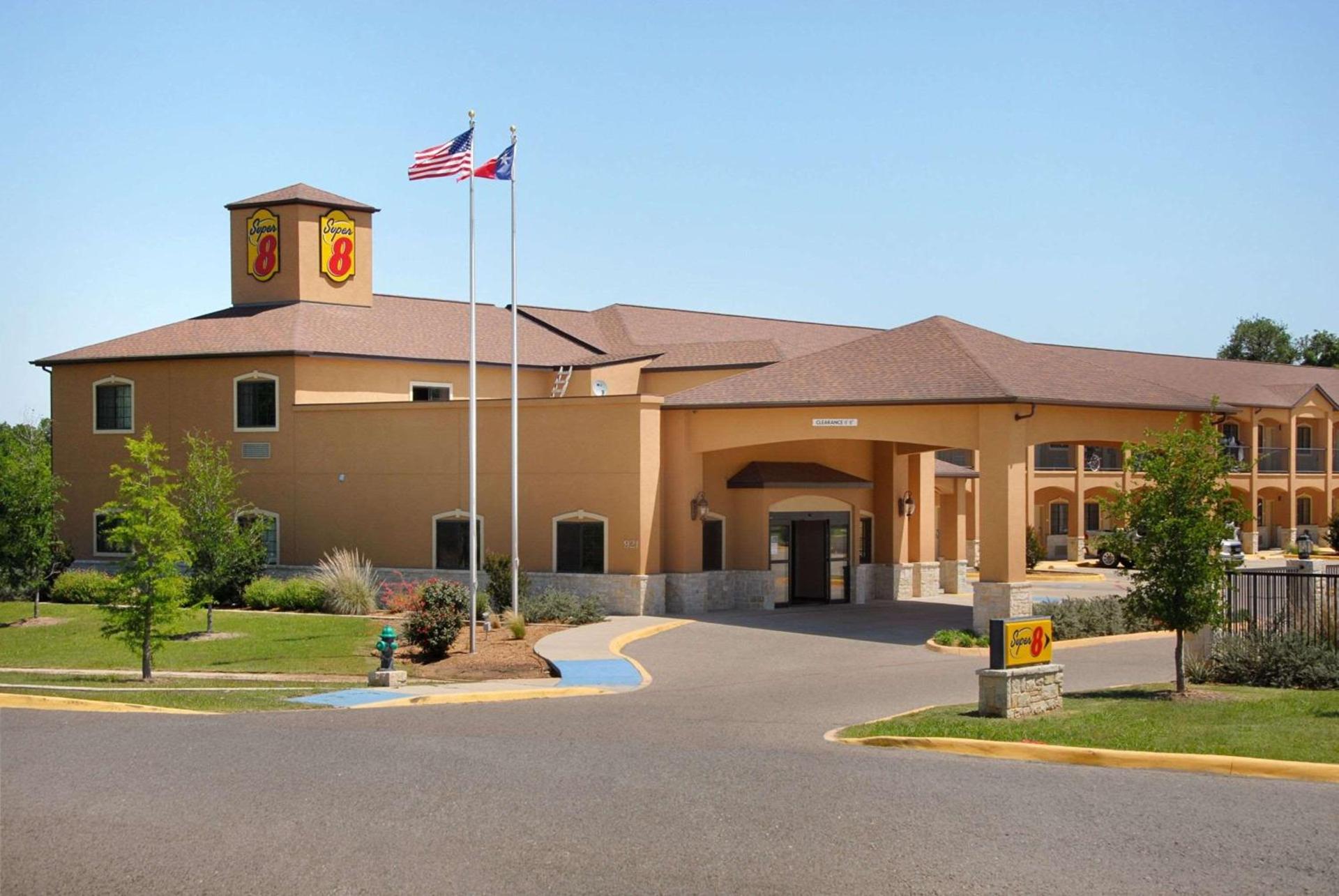 Super 8 by Wyndham Stephenville — hotel in Stephenville