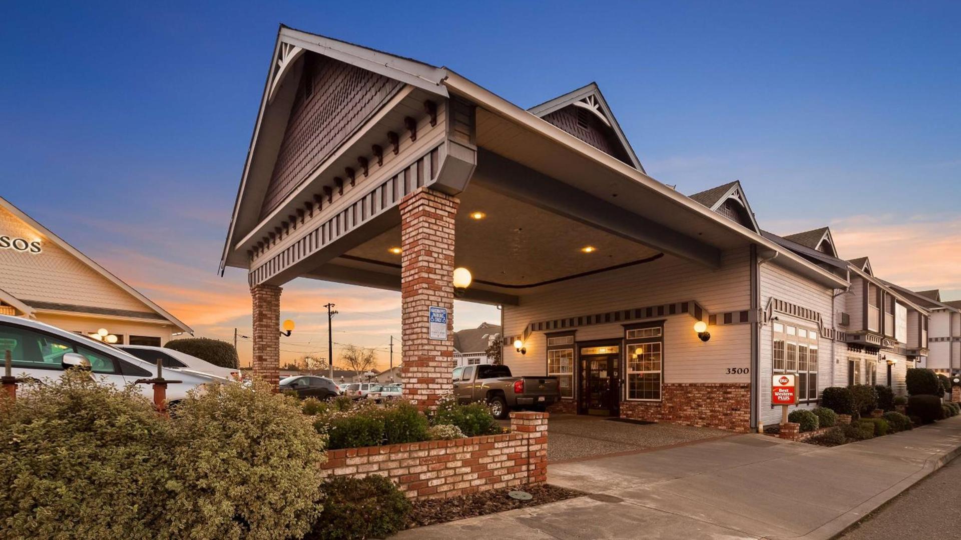 Best Western Plus Bayshore Inn — hotel in Eureka