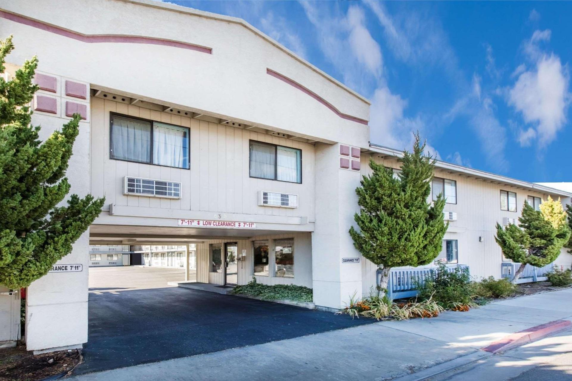 Super 8 by Wyndham Bishop — hotel in Bishop