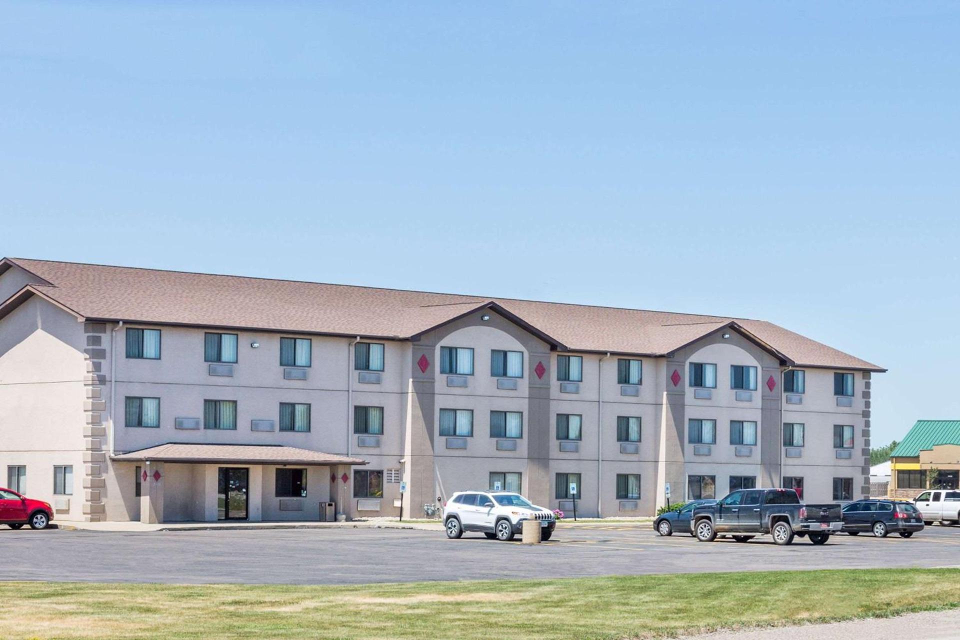 Super 8 by Wyndham Sioux City South — hotel in Sioux City