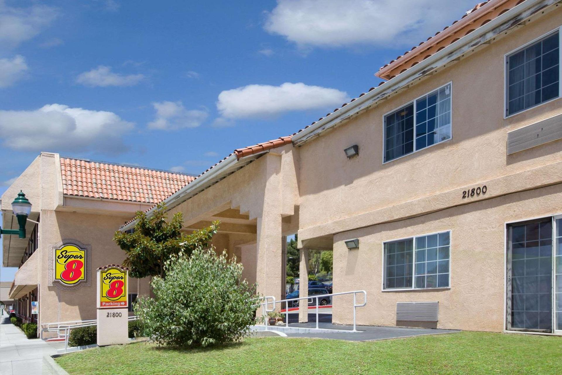 Super 8 by Wyndham Hayward Downtown — hotel in Castro Valley