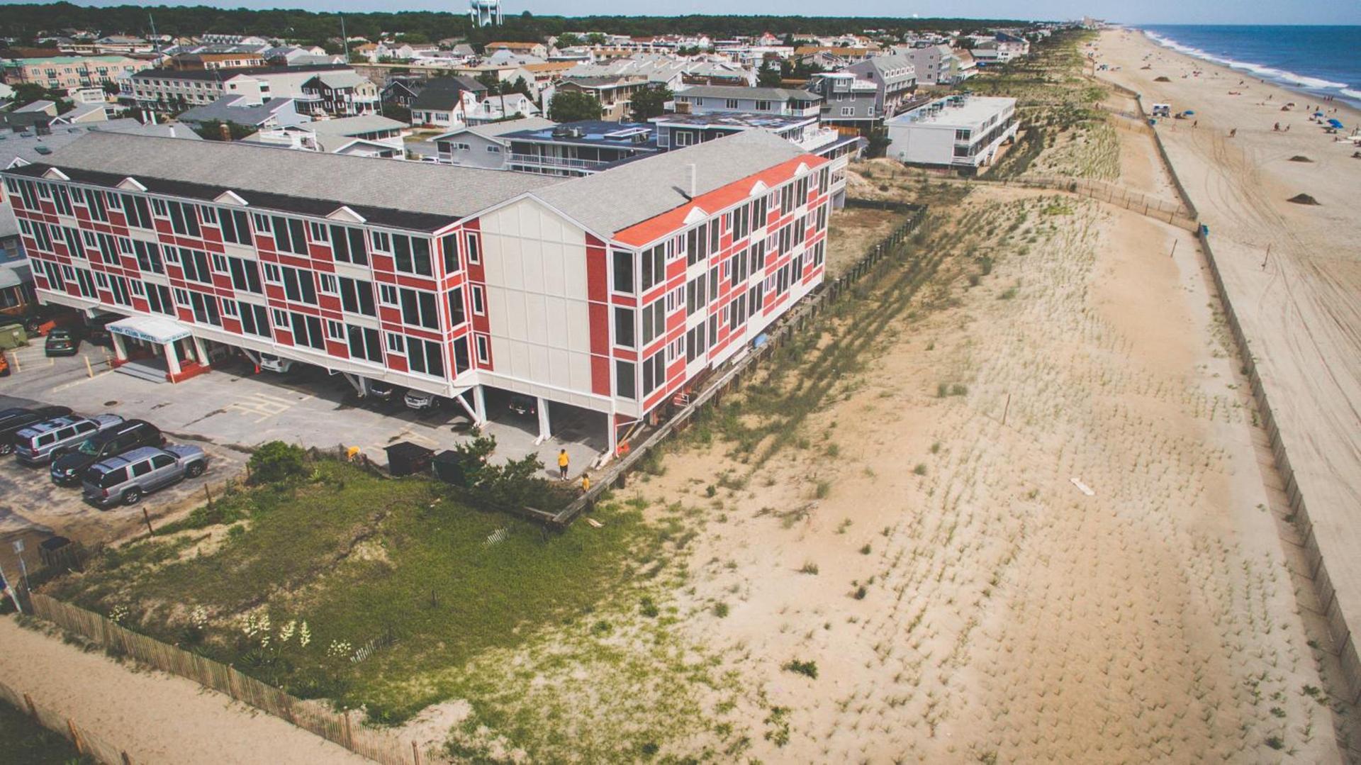Surf Club Oceanfront Hotel — hotel in Dewey Beach