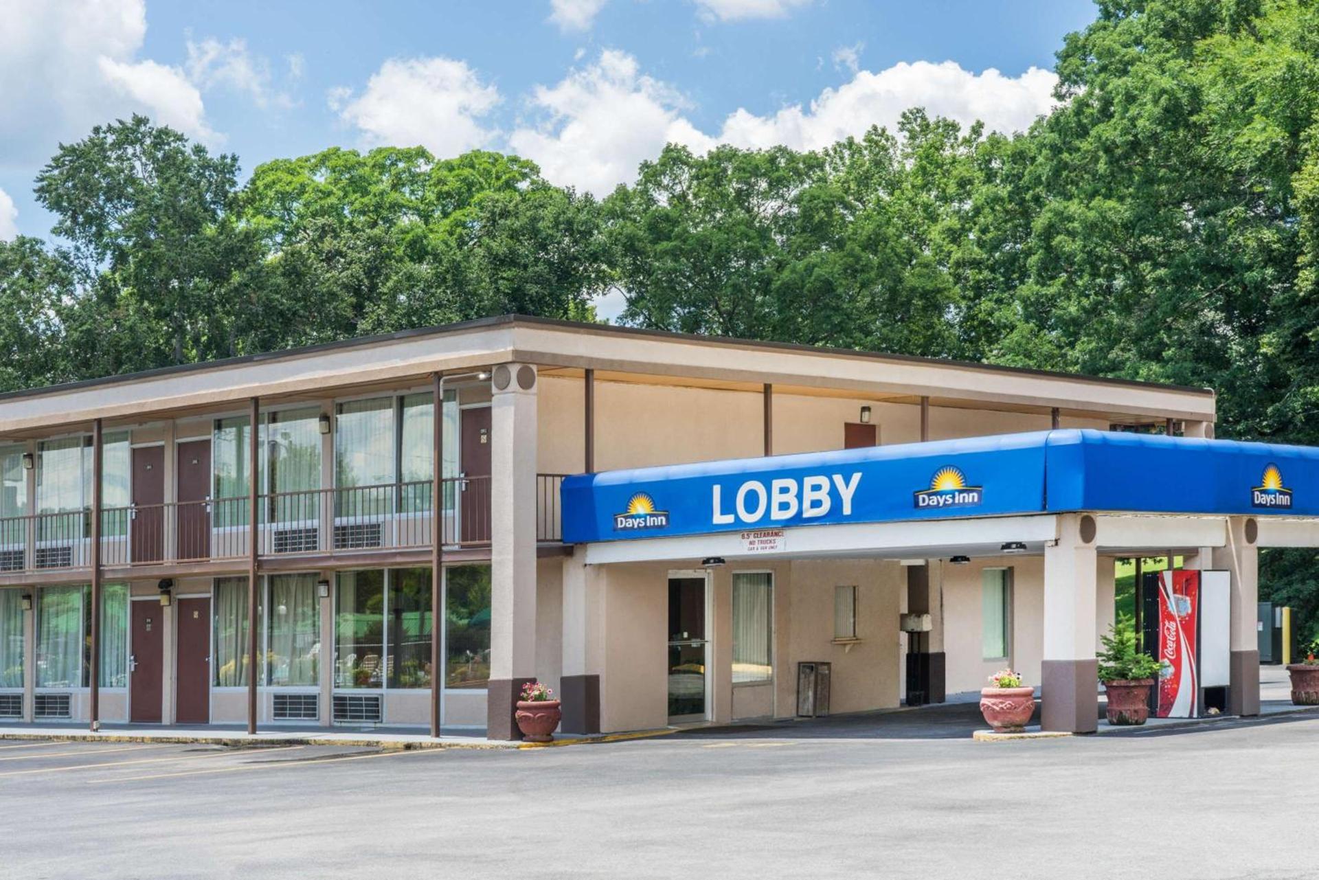 Days Inn by Wyndham Hurricane Mills — hotel in Hurricane Mills