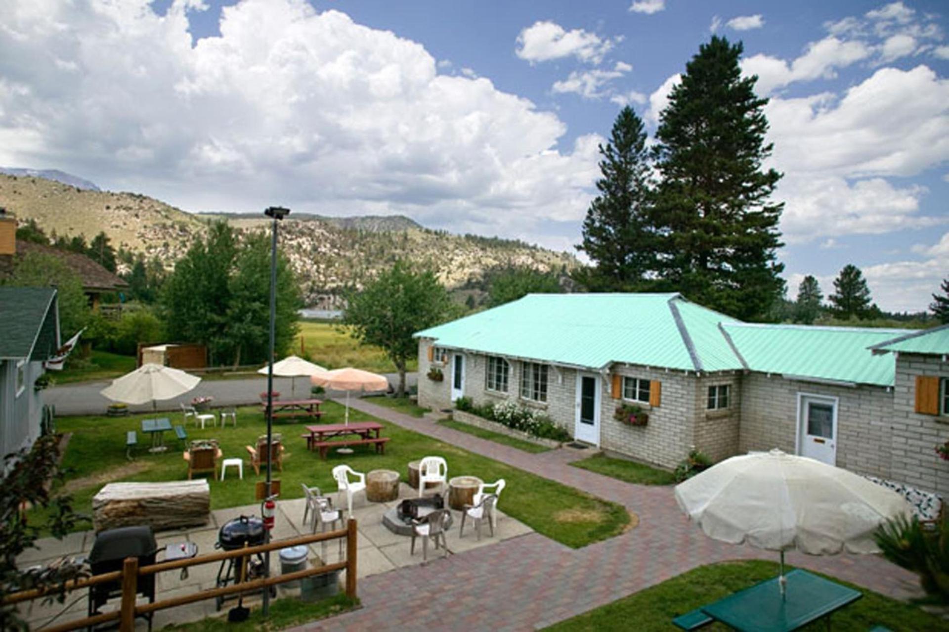 Lake Front Cabins — hotel in June Lake
