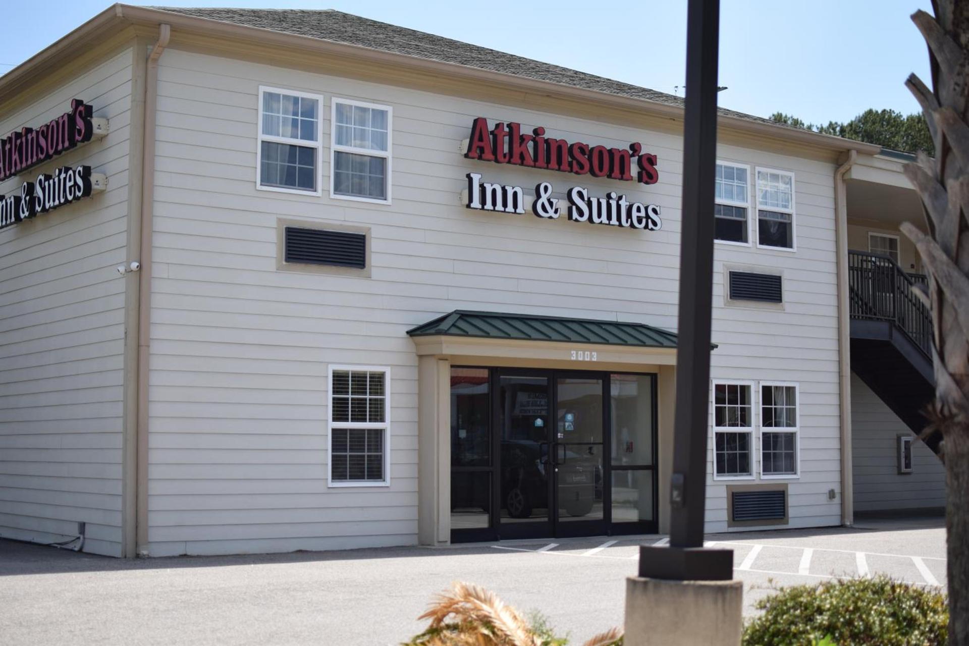 Atkinson Inn & Suites — hotel in Lumberton