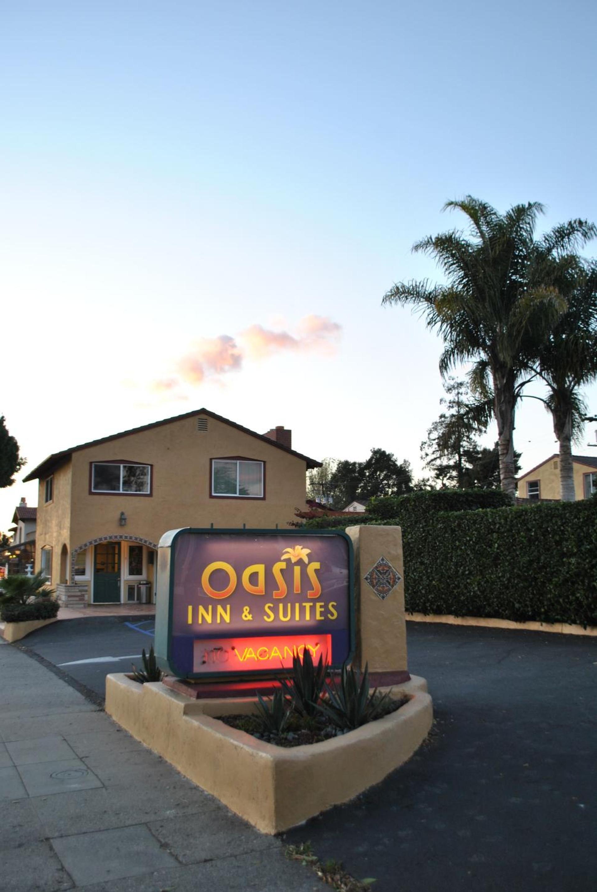 Oasis Inn and Suites — hotel in Santa Barbara