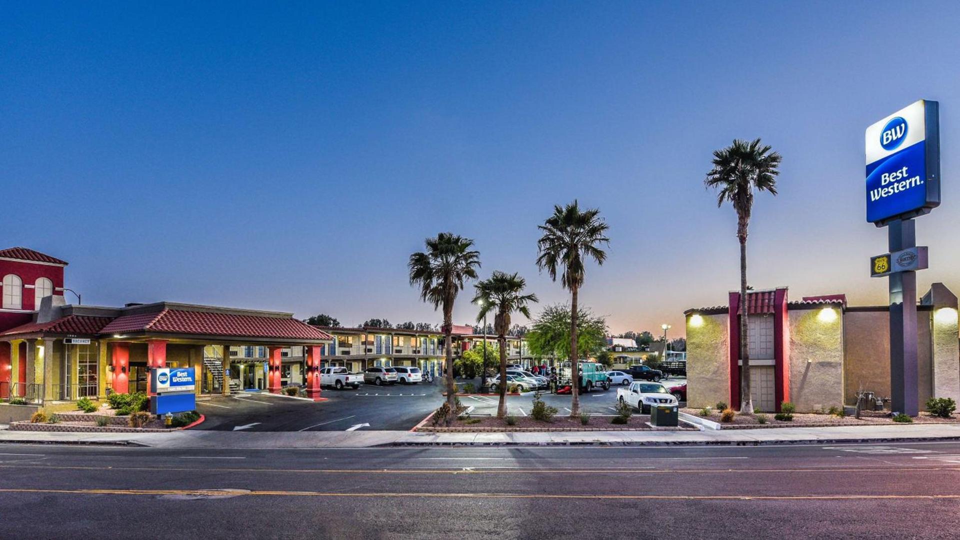 Best Western Desert Villa Inn — hotel in Barstow