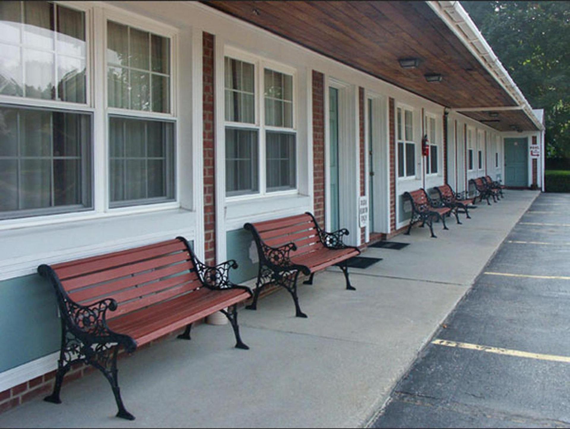 Catamount Motel — hotel in Bennington