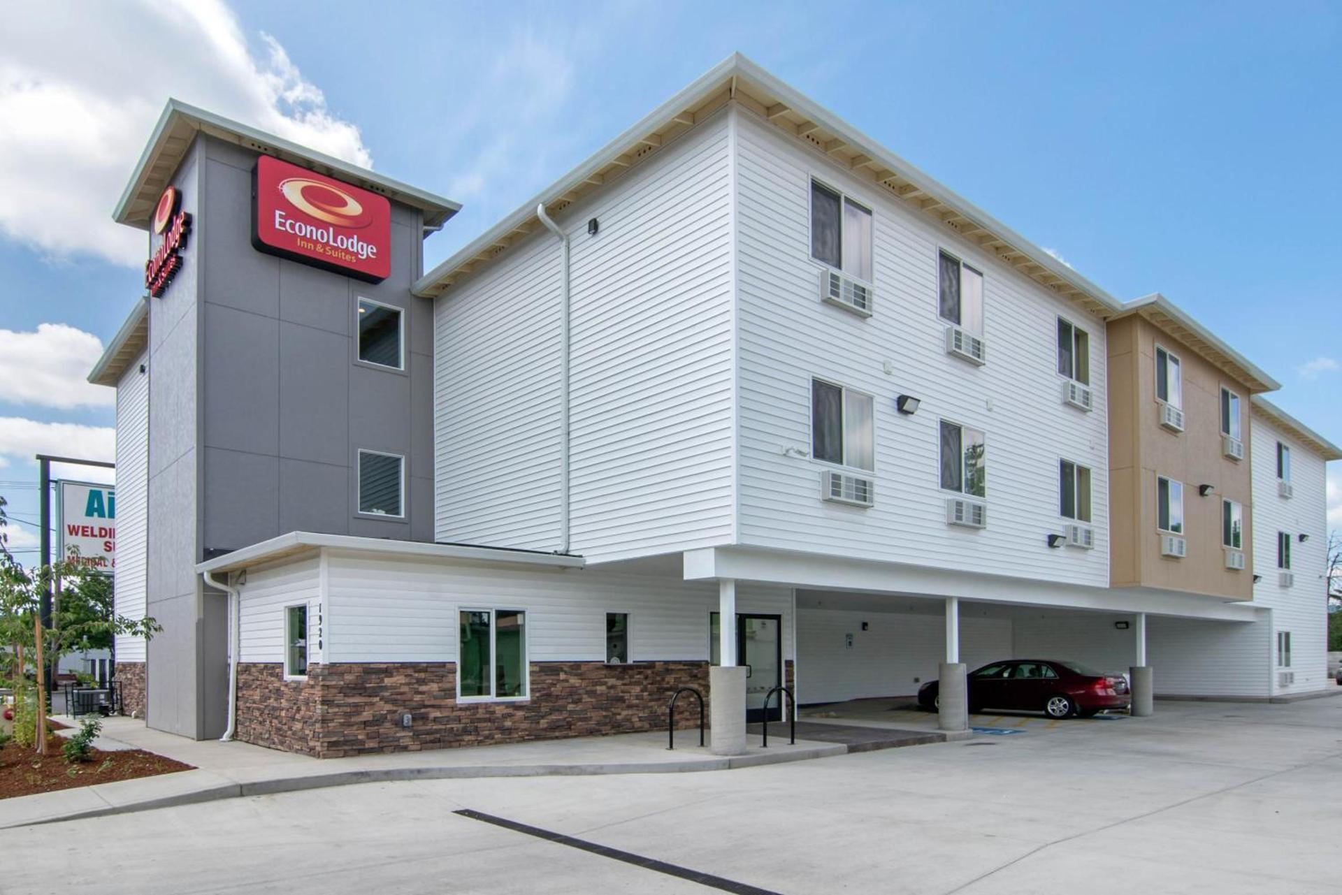 Econo Lodge Inn & Suites Springfield Main Street — hotel in Springfield