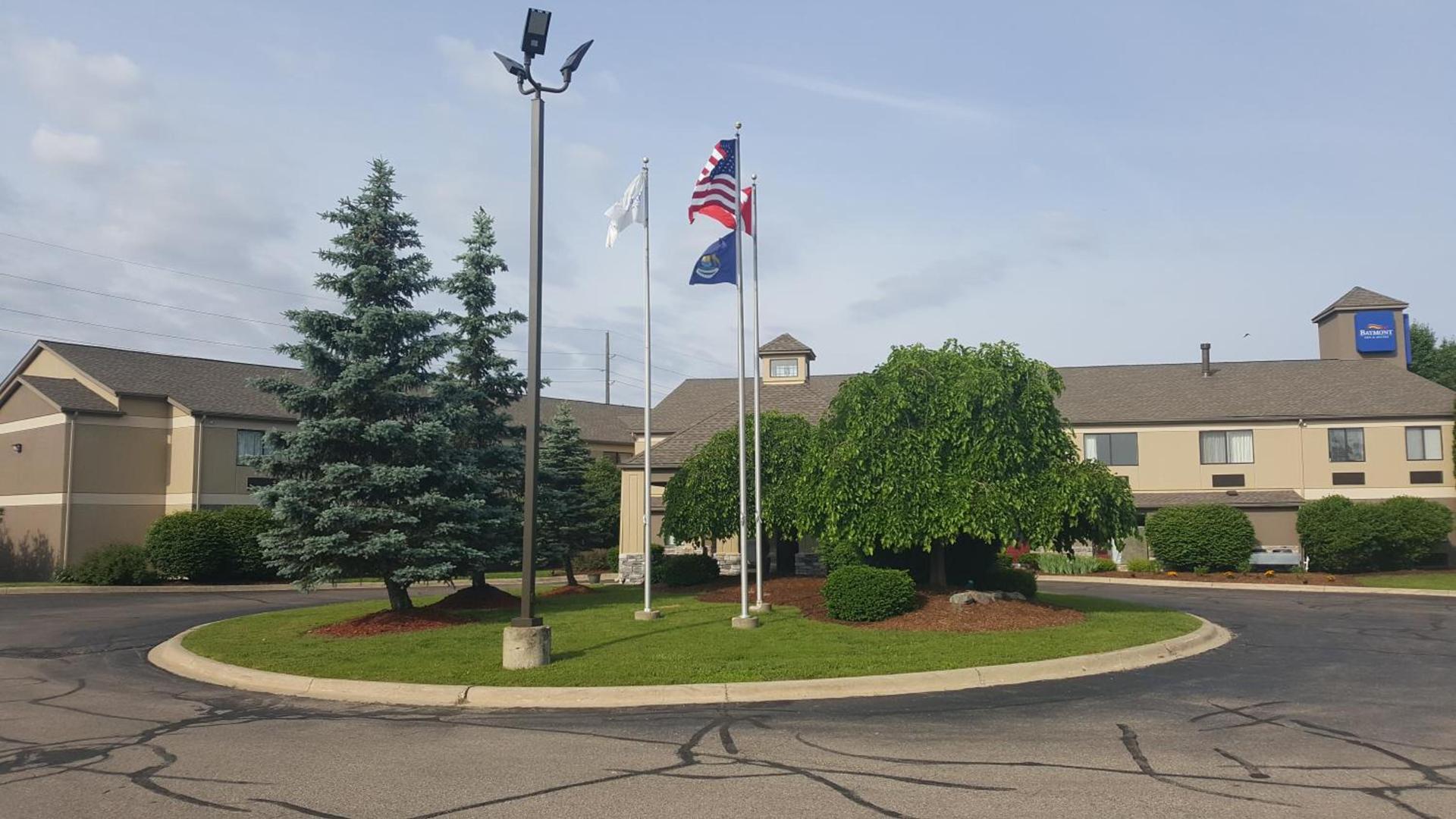 Baymont by Wyndham Belleville Airport Area Free Airport Shuttle — hotel in Belleville