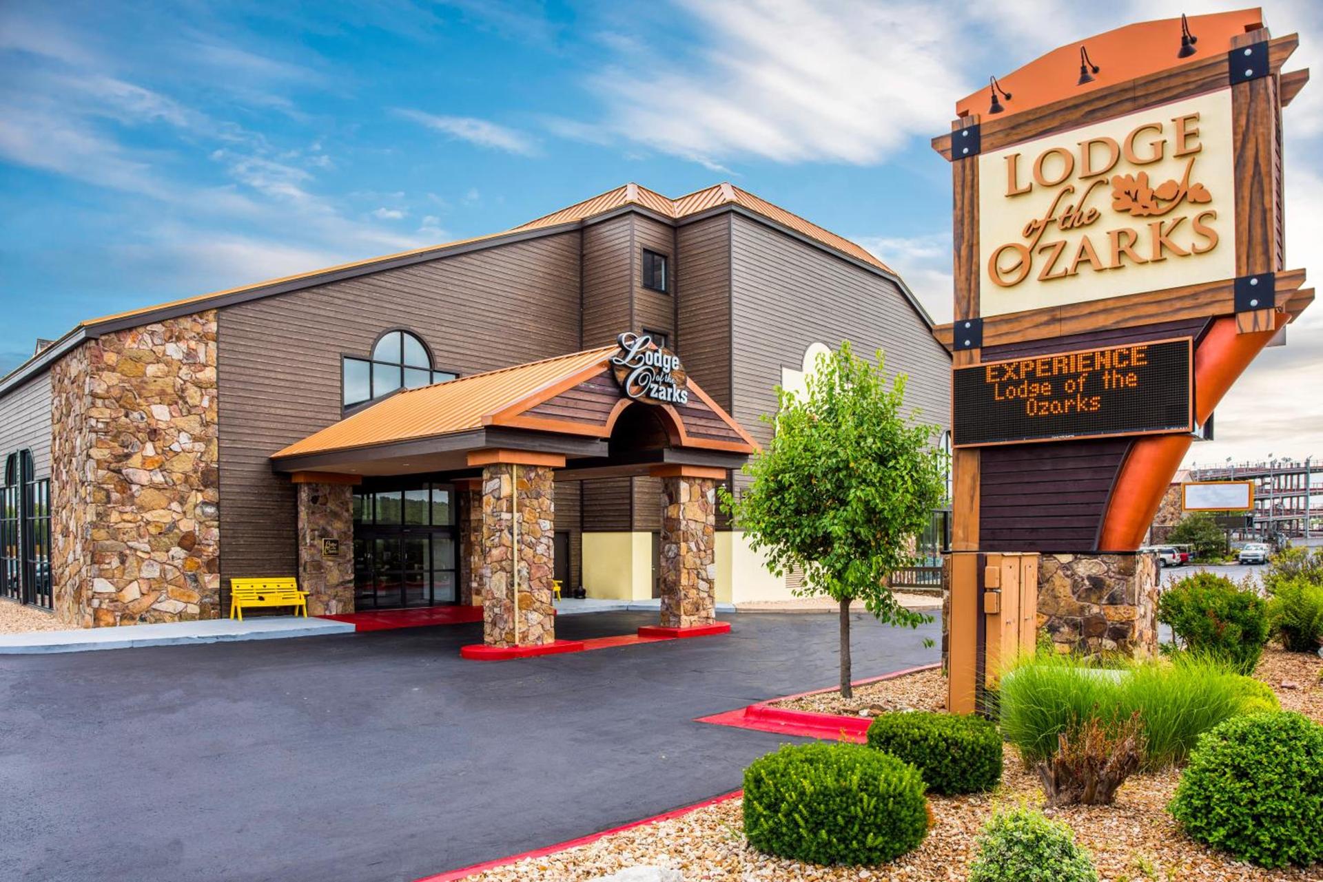 Lodge of the Ozarks — hotel in Branson