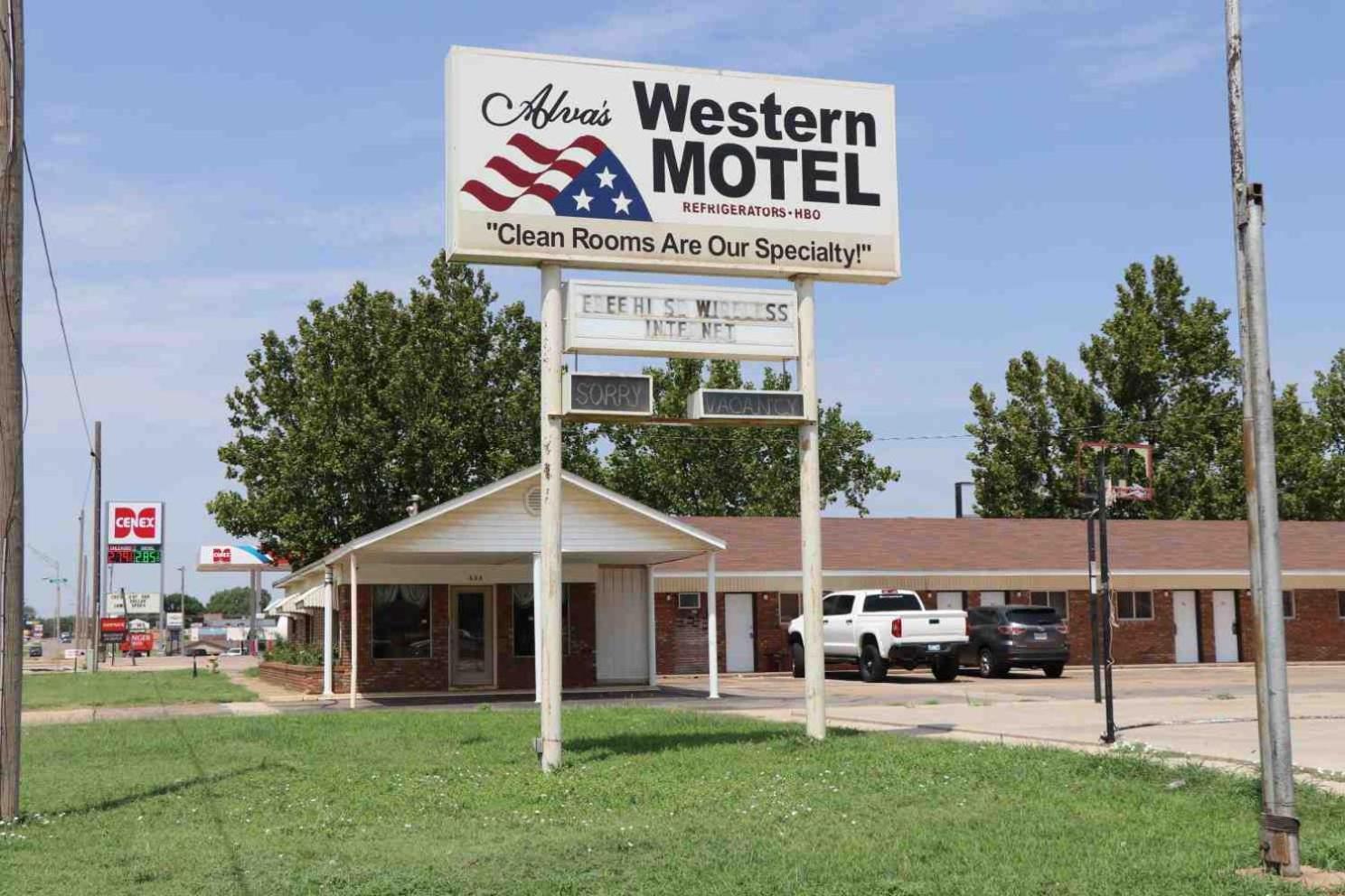 Western motel — hotel in Alva