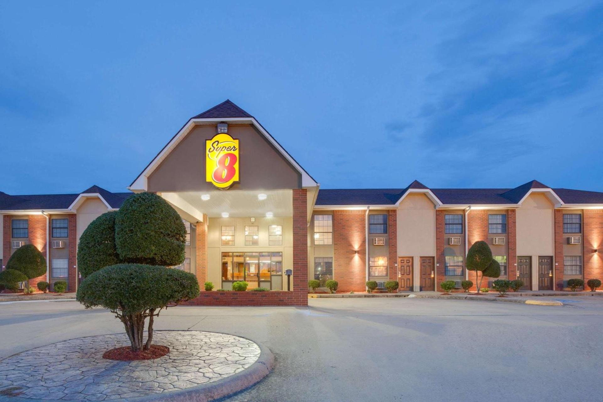 Super 8 by Wyndham Morrilton — hotel in Morrilton