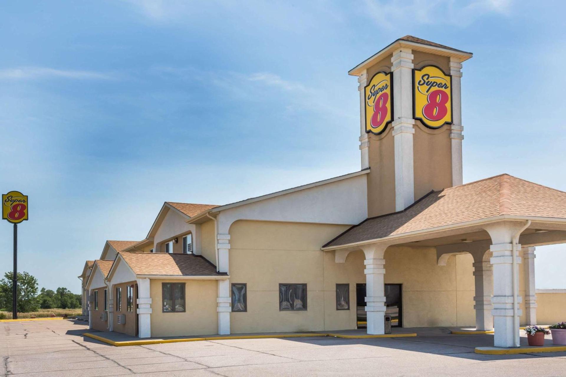 Super 8 by Wyndham Lexington — hotel in Lexington