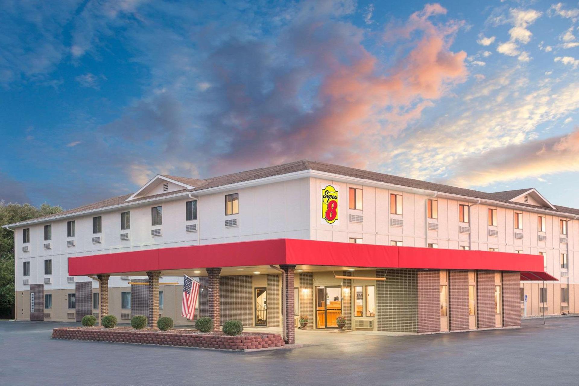 Super 8 by Wyndham Terre Haute — hotel in Terre Haute