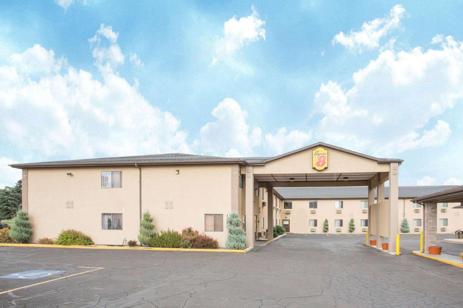 Super 8 by Wyndham Elko — hotel in Elko
