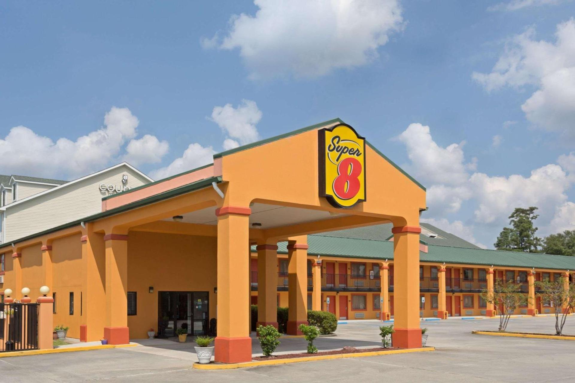 Super 8 by Wyndham Covington — hotel in Covington