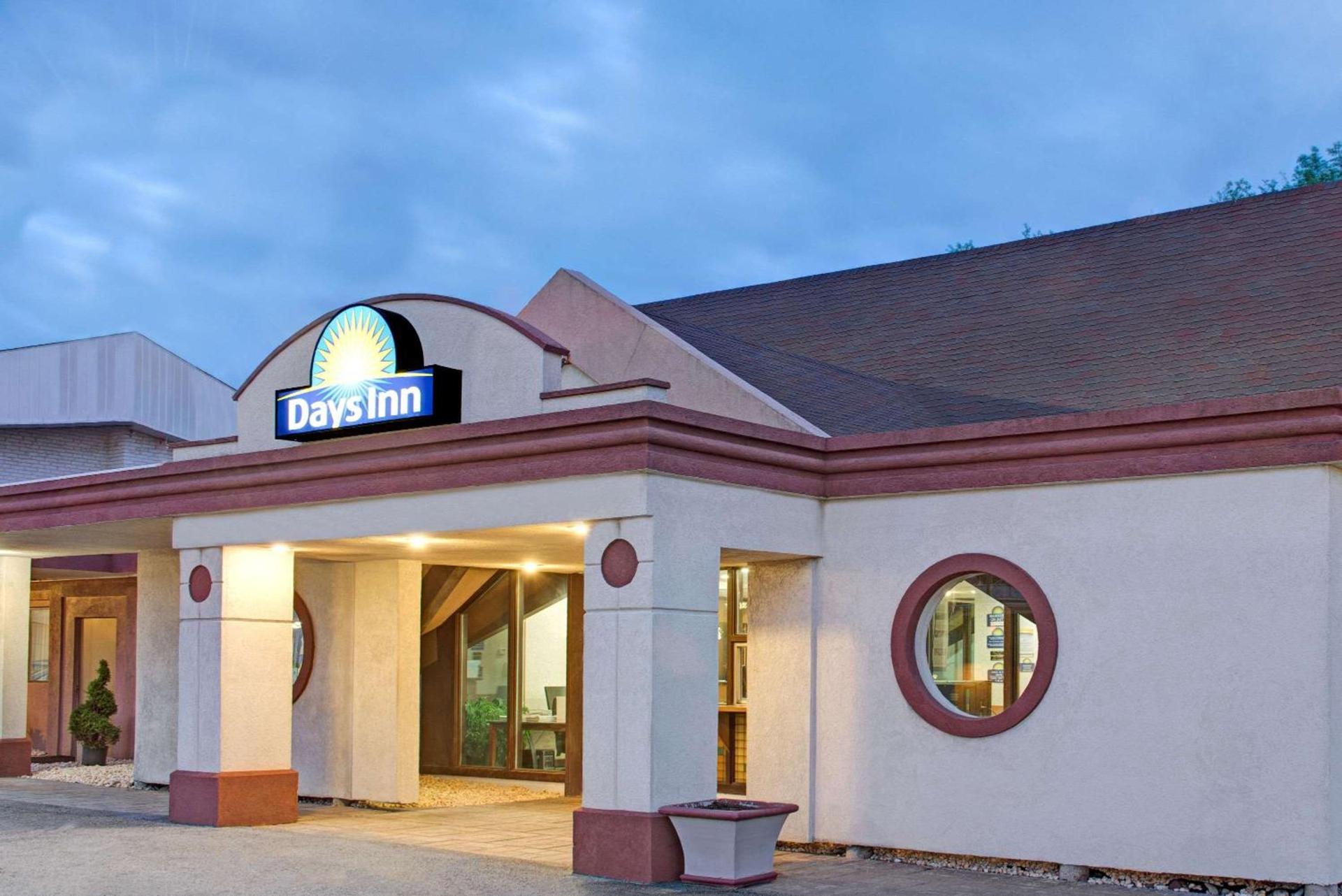 Days Inn by Wyndham Washington — hotel in Washington