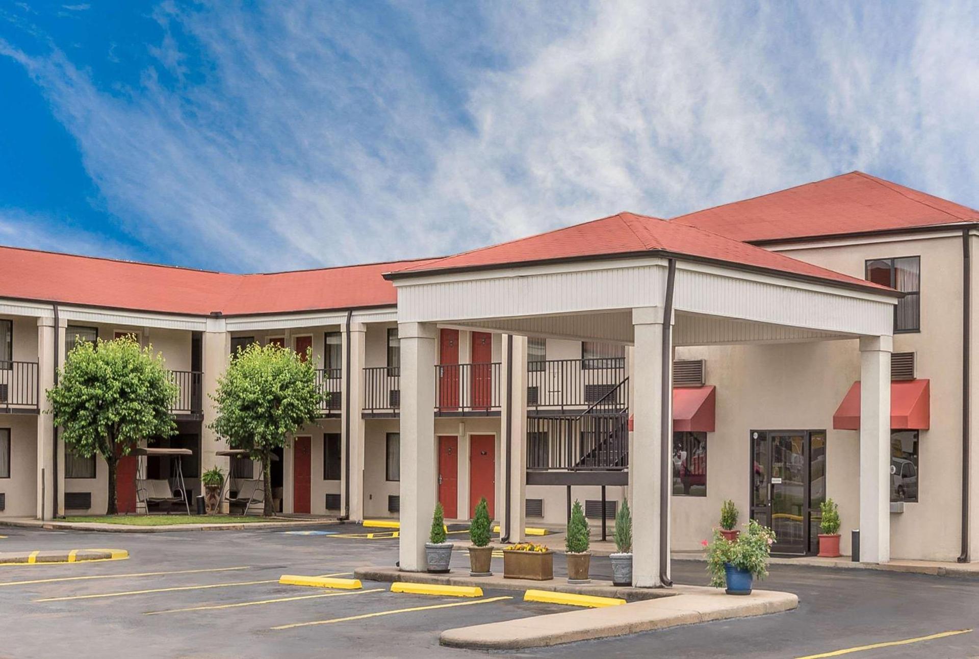 Super 8 by Wyndham Bryant Little Rock Area — hotel in Bryant